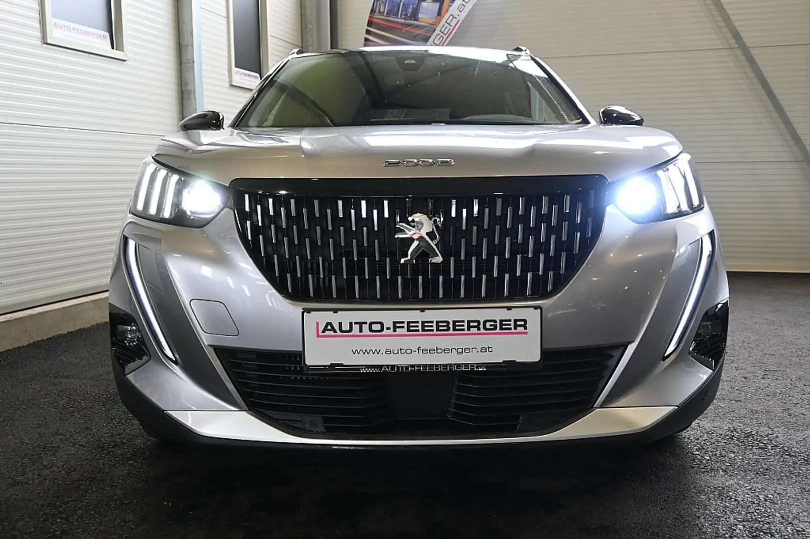 Peugeot 2008 BlueHDi 110 S&S GT 6-Gang-Manuell,Voll-Leder,Pa... Grau - 2