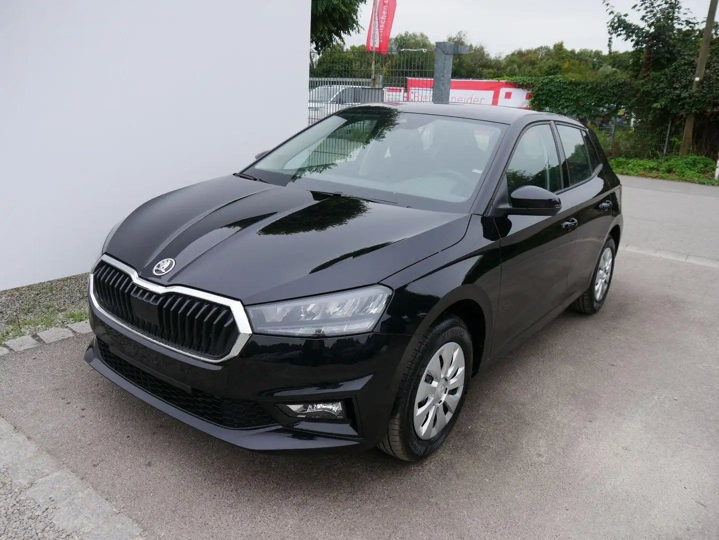 Skoda Fabia Selection 1.0 TSI *NAVI-ÜBER-SMARTLINK*LED*PDC-... Schwarz - 1