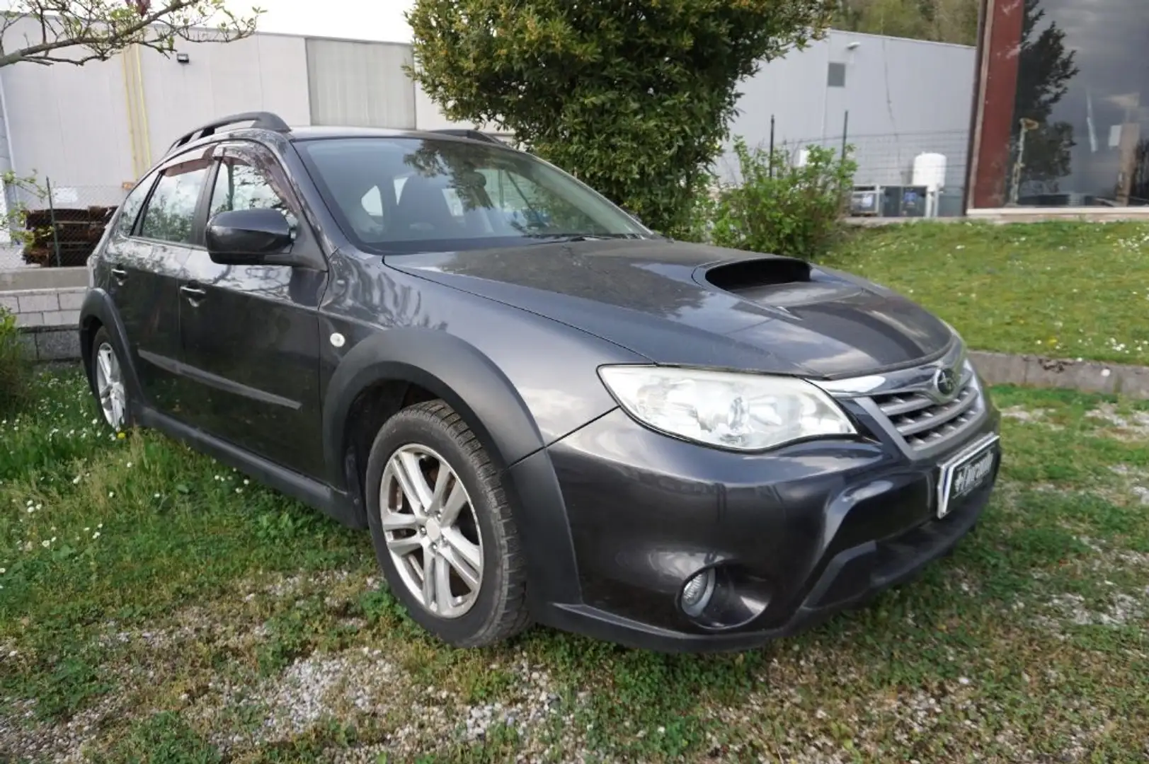 Subaru Impreza XV 2.0D Trend X commercianti MOTORE ROTTO Nero - 2