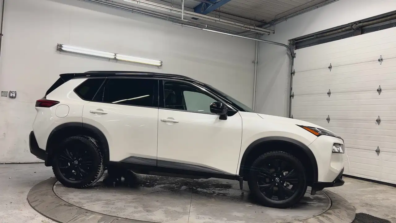 Nissan Rogue снимка Nissan Rogue
