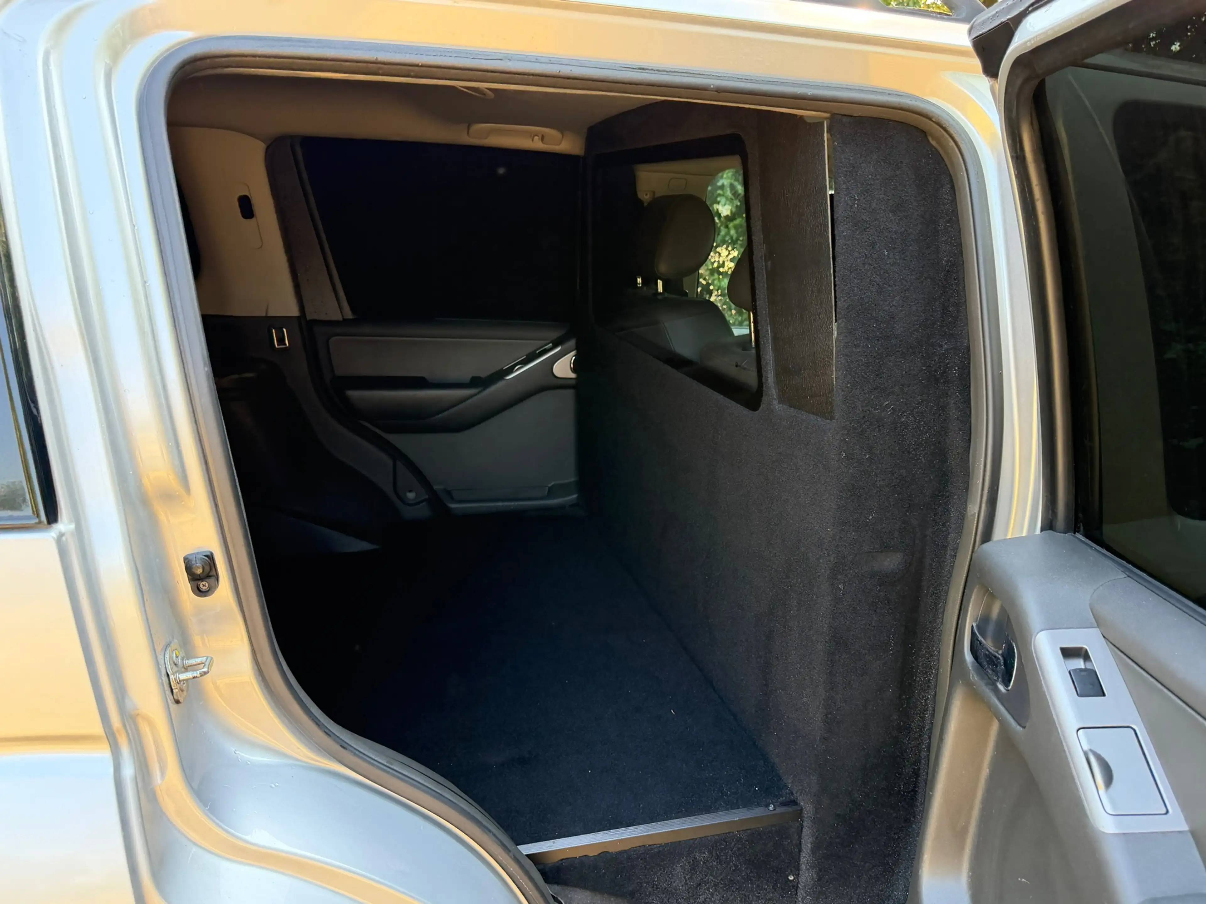 Nissan Pathfinder 2.5 SE Comfort Grijskenteken — photo 12