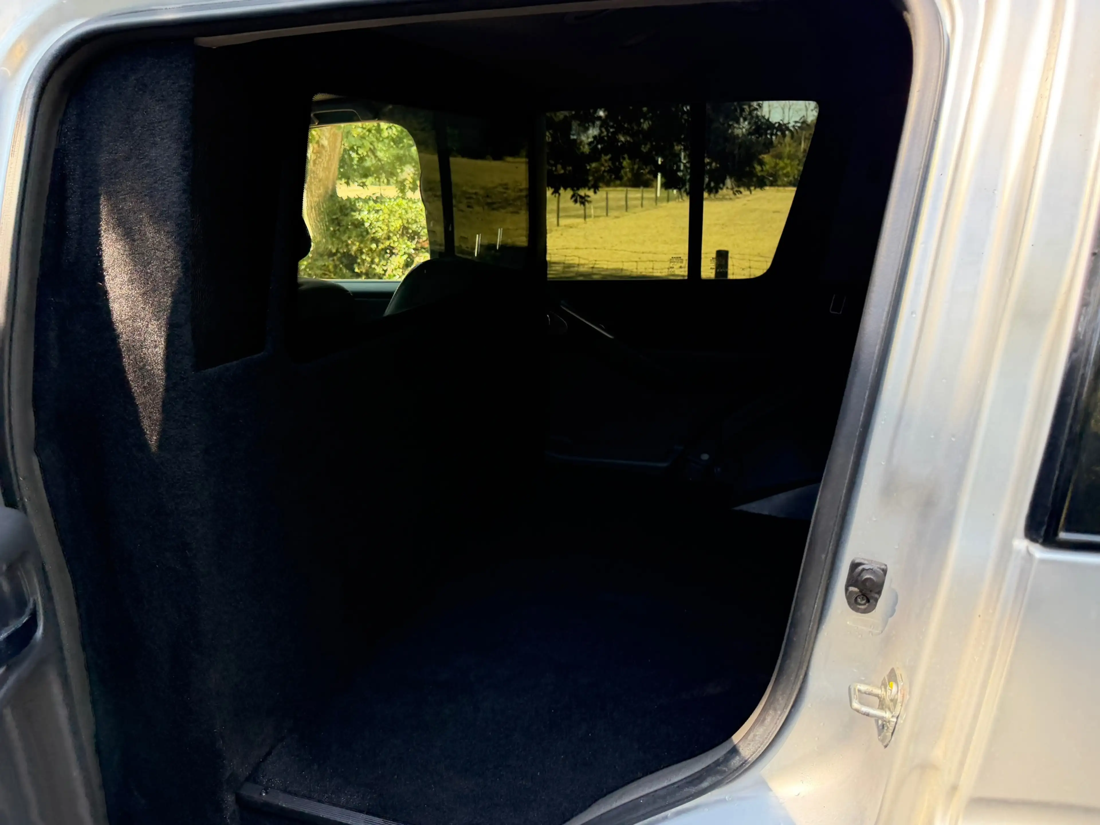 Nissan Pathfinder 2.5 SE Comfort Grijskenteken — photo 14