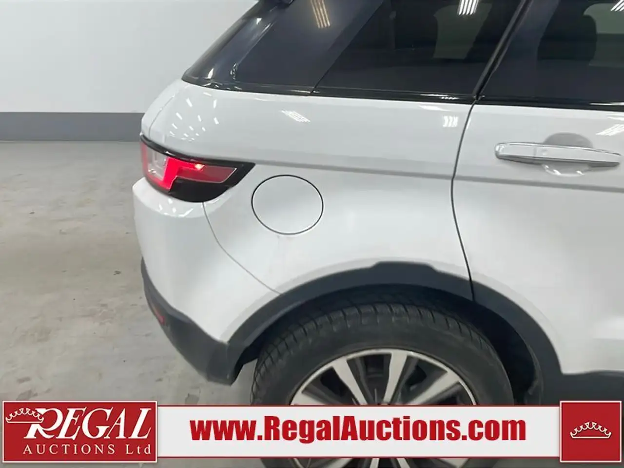 Land Rover Range Rover Evoque photo Land Rover Range Rover Evoque