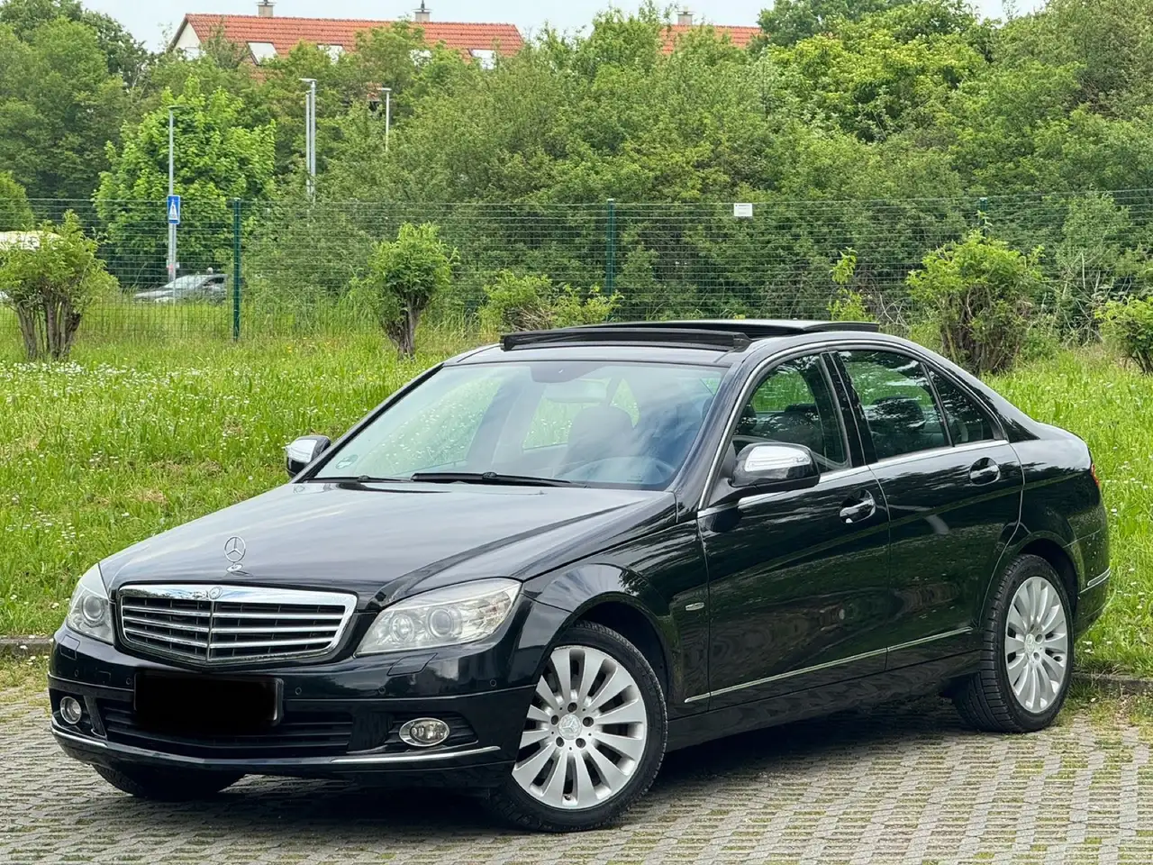 Mercedes-Benz C 320