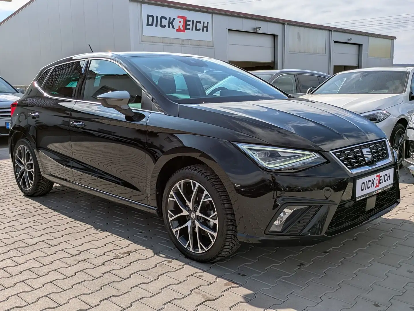 SEAT Ibiza Xcellence 1.0 TSI VOLL-LED*ACC*APP*KAMERA Schwarz - 1