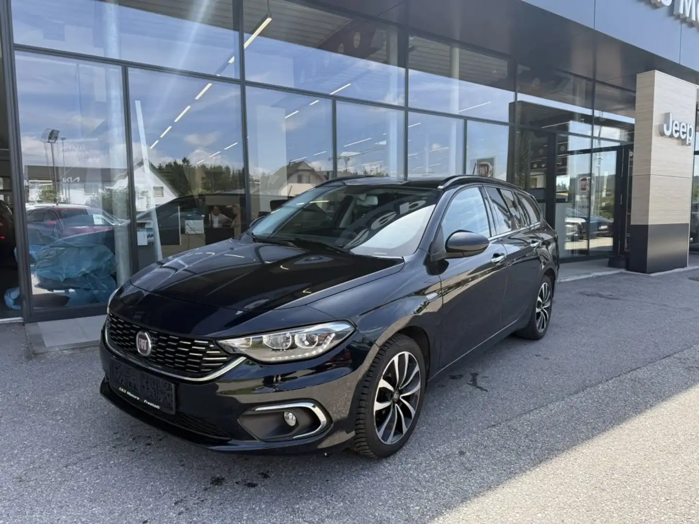 Fiat Tipo Kombi 1,3MJT Lounge Schwarz - 1