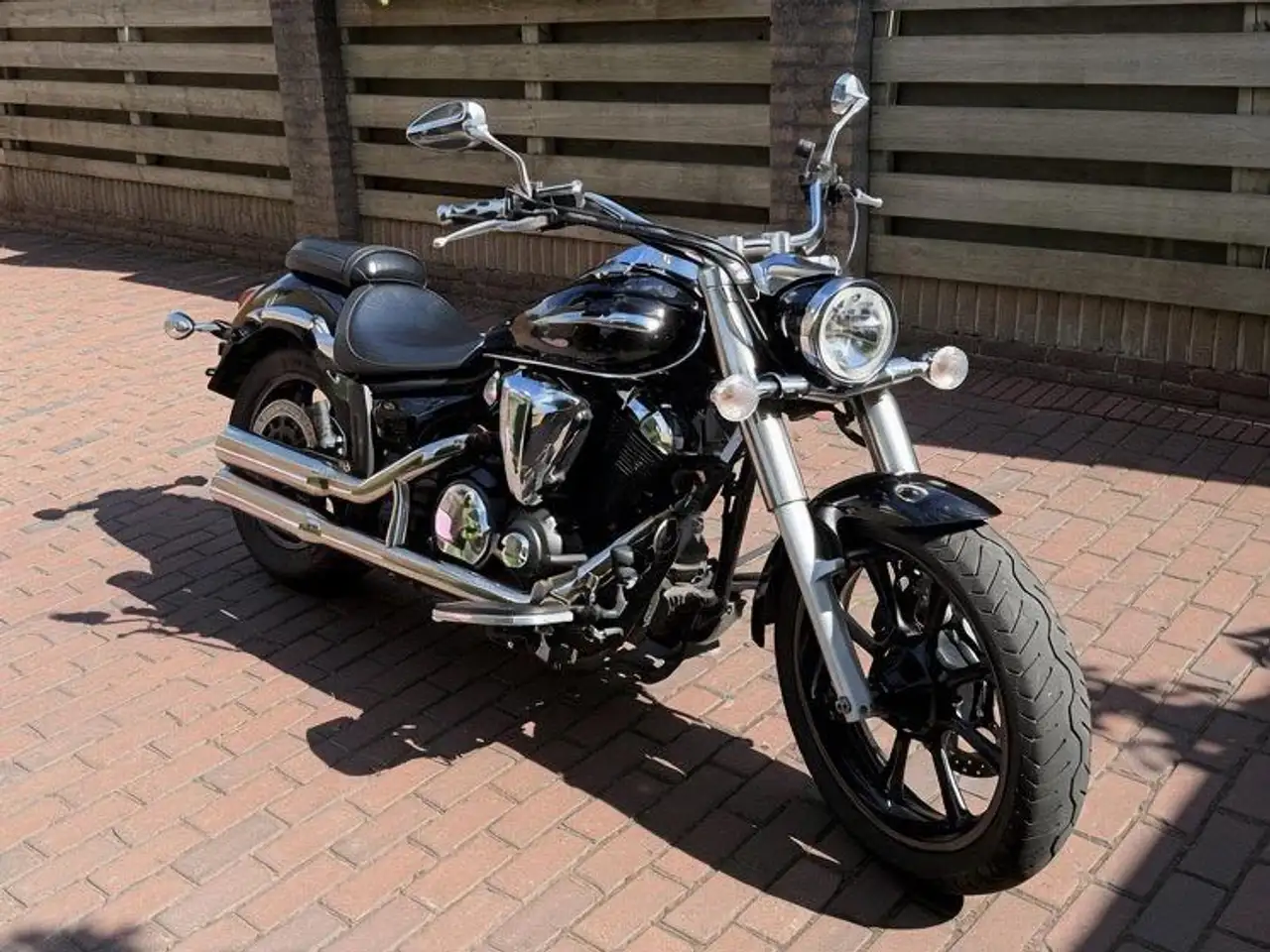 Yamaha XVS 950