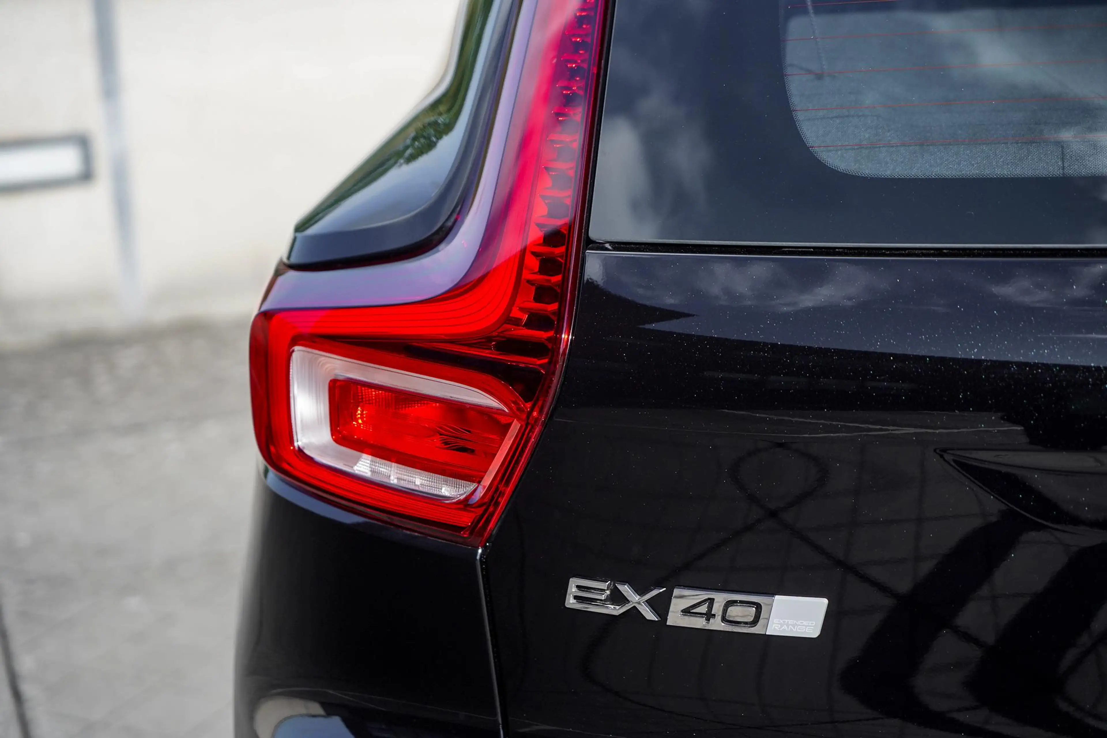Volvo EX40 Single Motor Extended Range Plus Europa 82 kWh Pan — photo 8