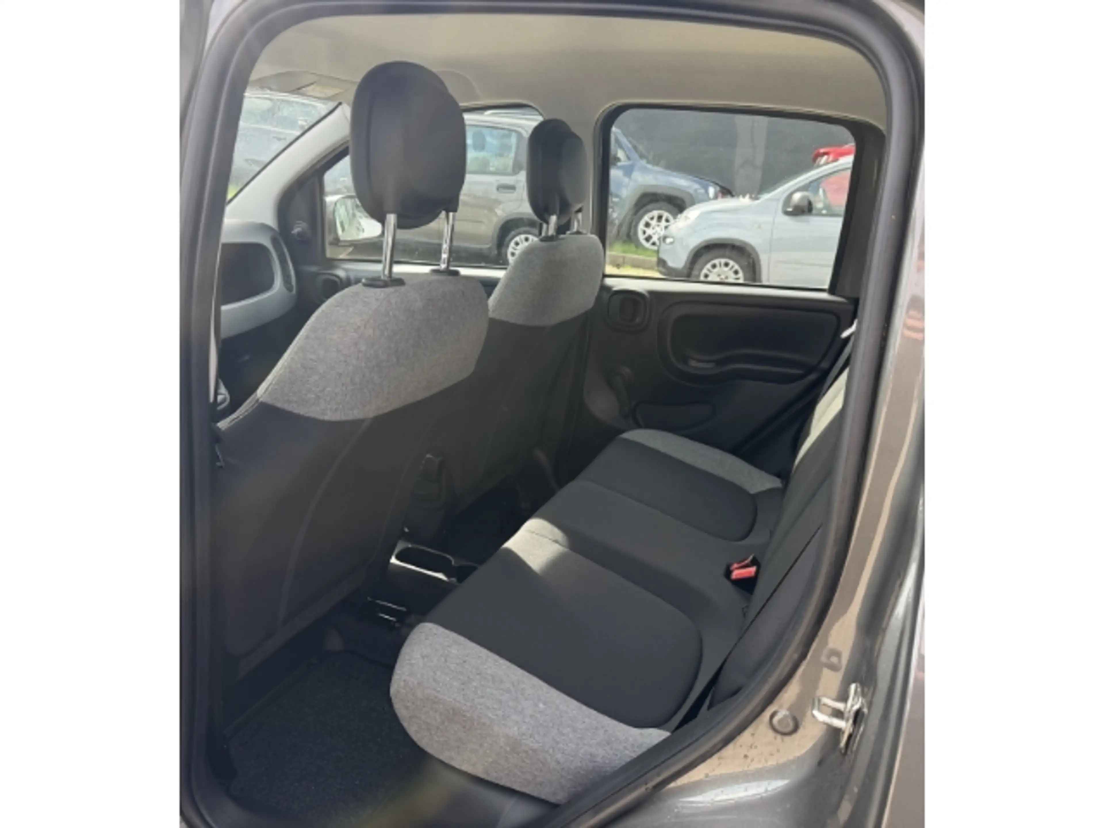 Fiat Panda Hybrid 1.0 *Bluetooth *Klimaanlage *Zentralverrieg — photo 11