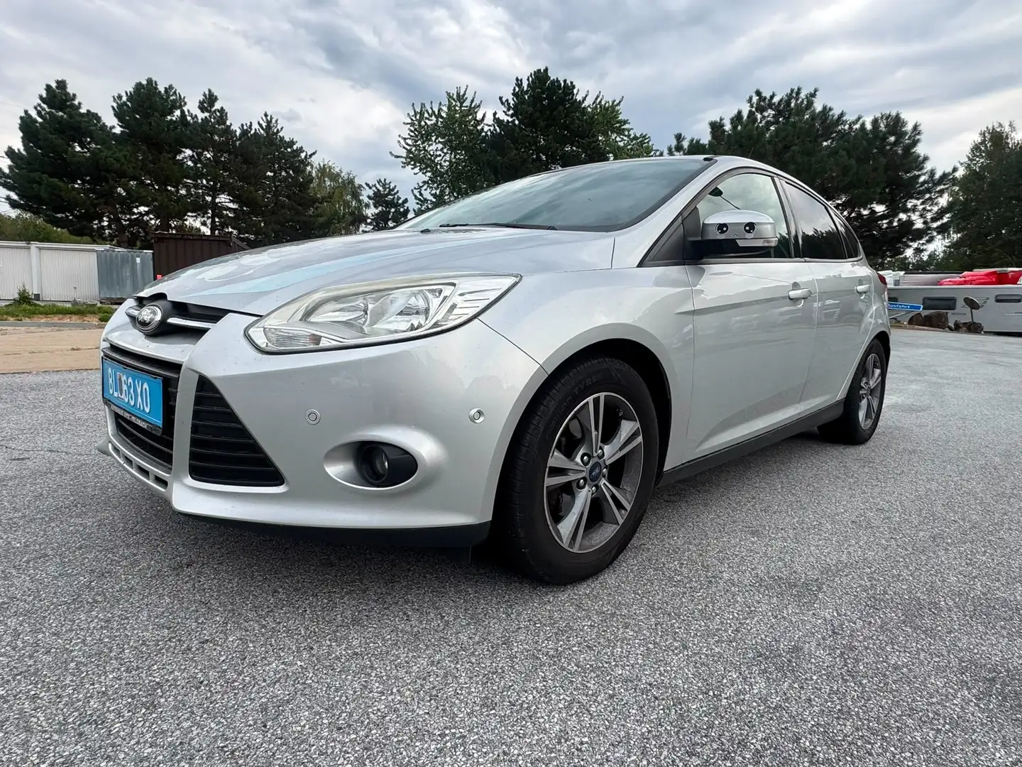 Ford Focus Sync Edition Silber - 1