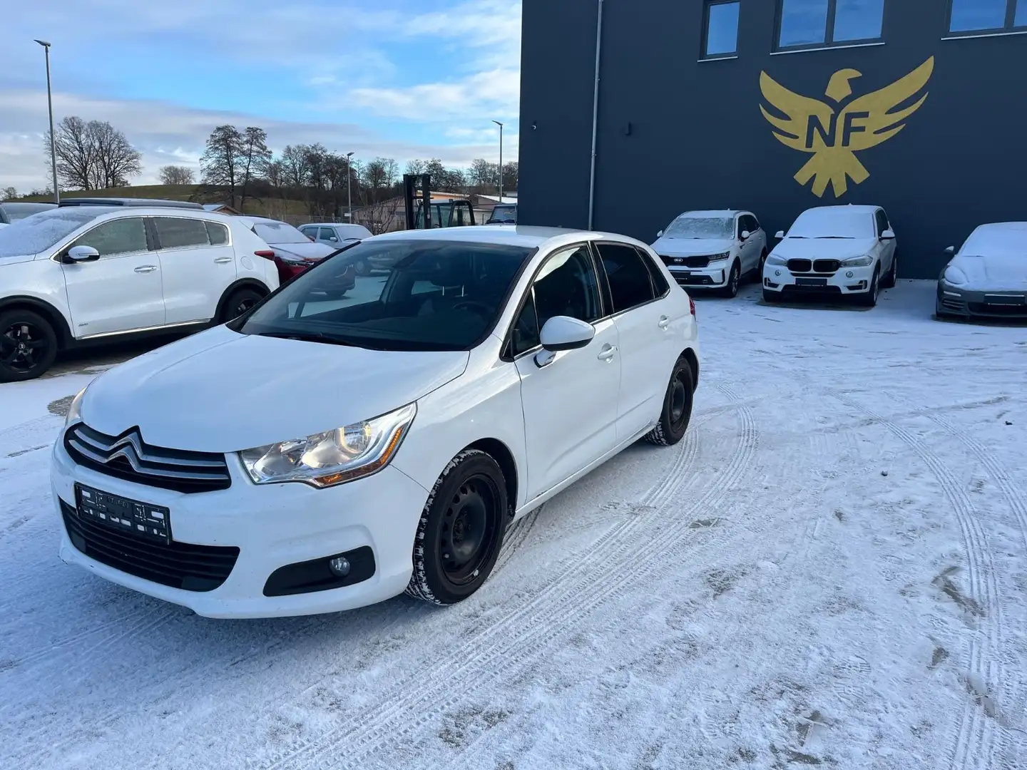 Citroen C4 Lim. Selection 1.6 8-fach SHZ SHZ,TÜVneu Weiß - 1