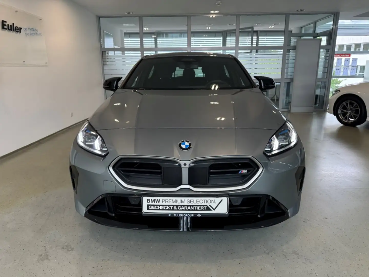 BMW 135 xDrive F70 H/K HUD DAProf PA+ LenkHzg ad.M-FW Memo Gris - 2