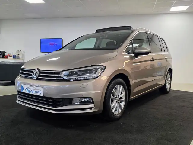 Volkswagen Touran 1.6 TDI DSG 7zit / Panodak / Carplay