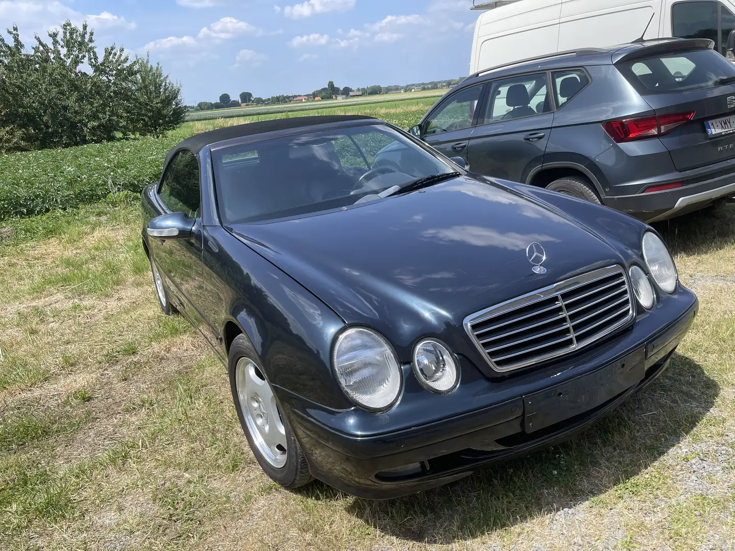Mercedes-Benz CLK 200 Bleu - 1