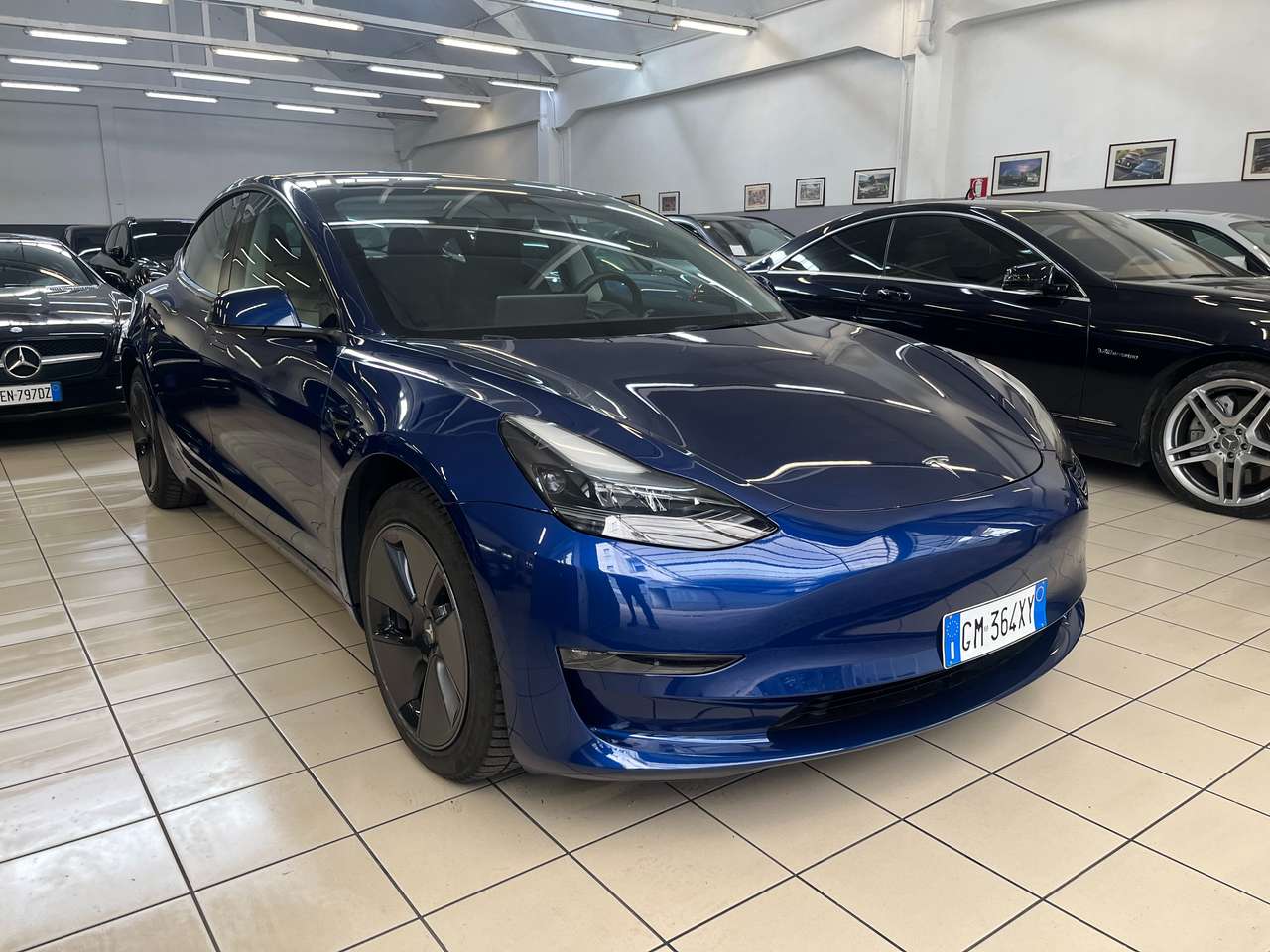 Tesla Model 3 Model 3 AWD LOUNGE RANGE