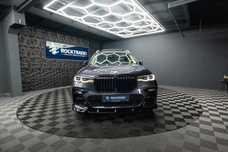 BMW X7 40i M Performance Shadow *22'*Pano*LED*360* — photo 4
