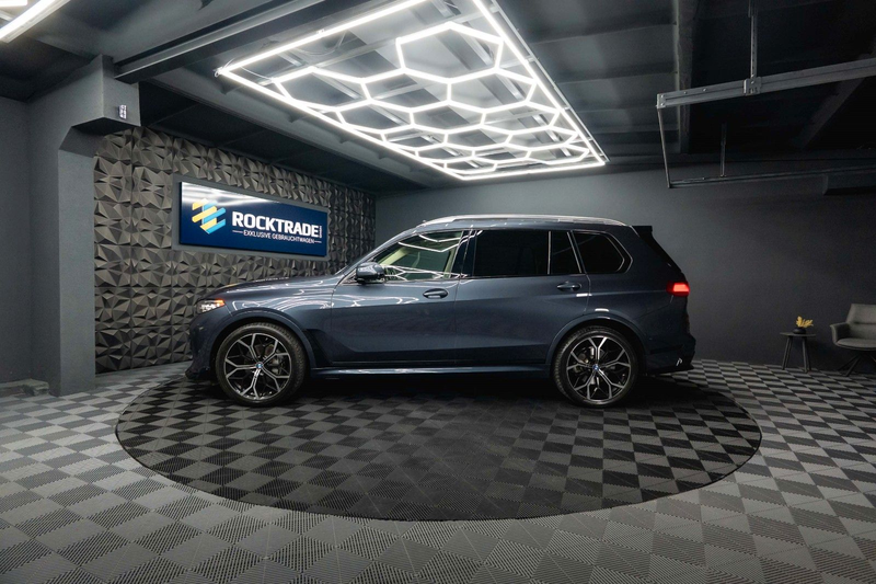 BMW X7 40i M Performance Shadow *22'*Pano*LED*360* — photo 15