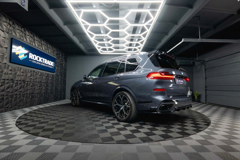 BMW X7 40i M Performance Shadow *22'*Pano*LED*360* — photo 14
