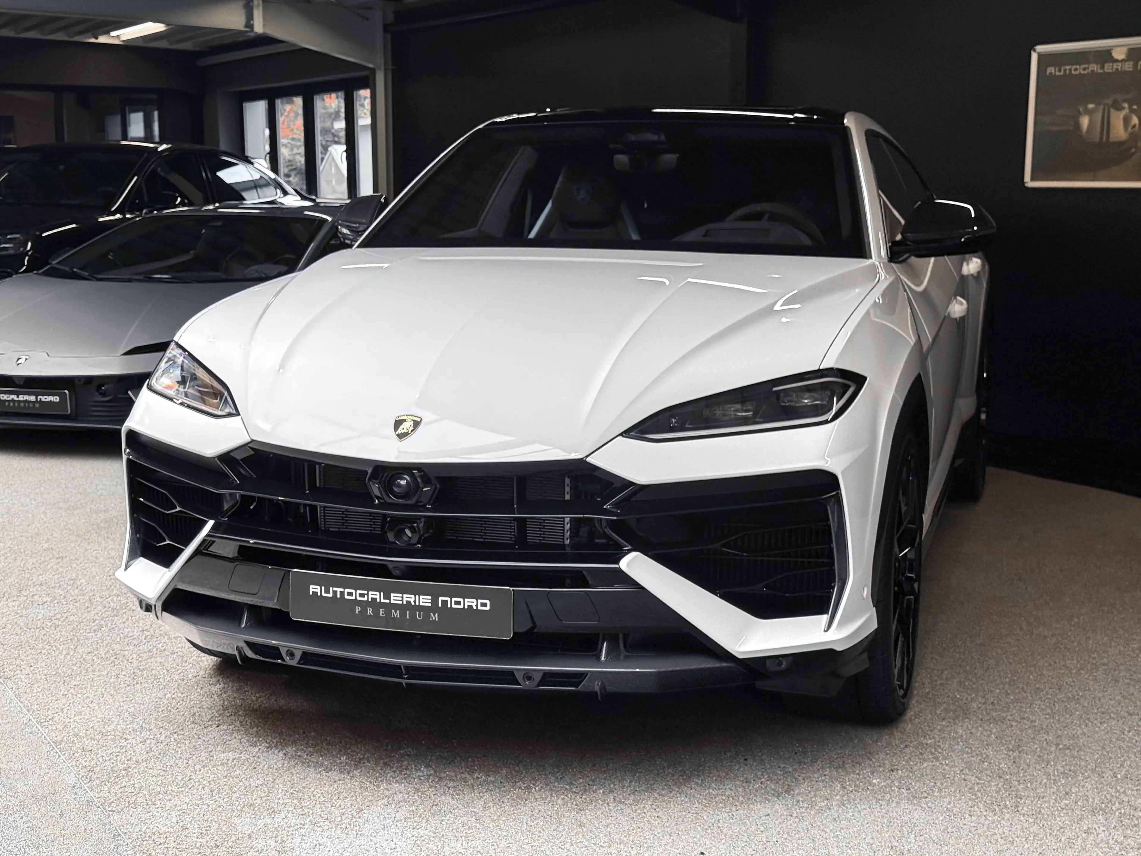 Lamborghini Urus SE Full Carbon+Massage+HUD+B&O 3D+ LP 376k€ — photo 5