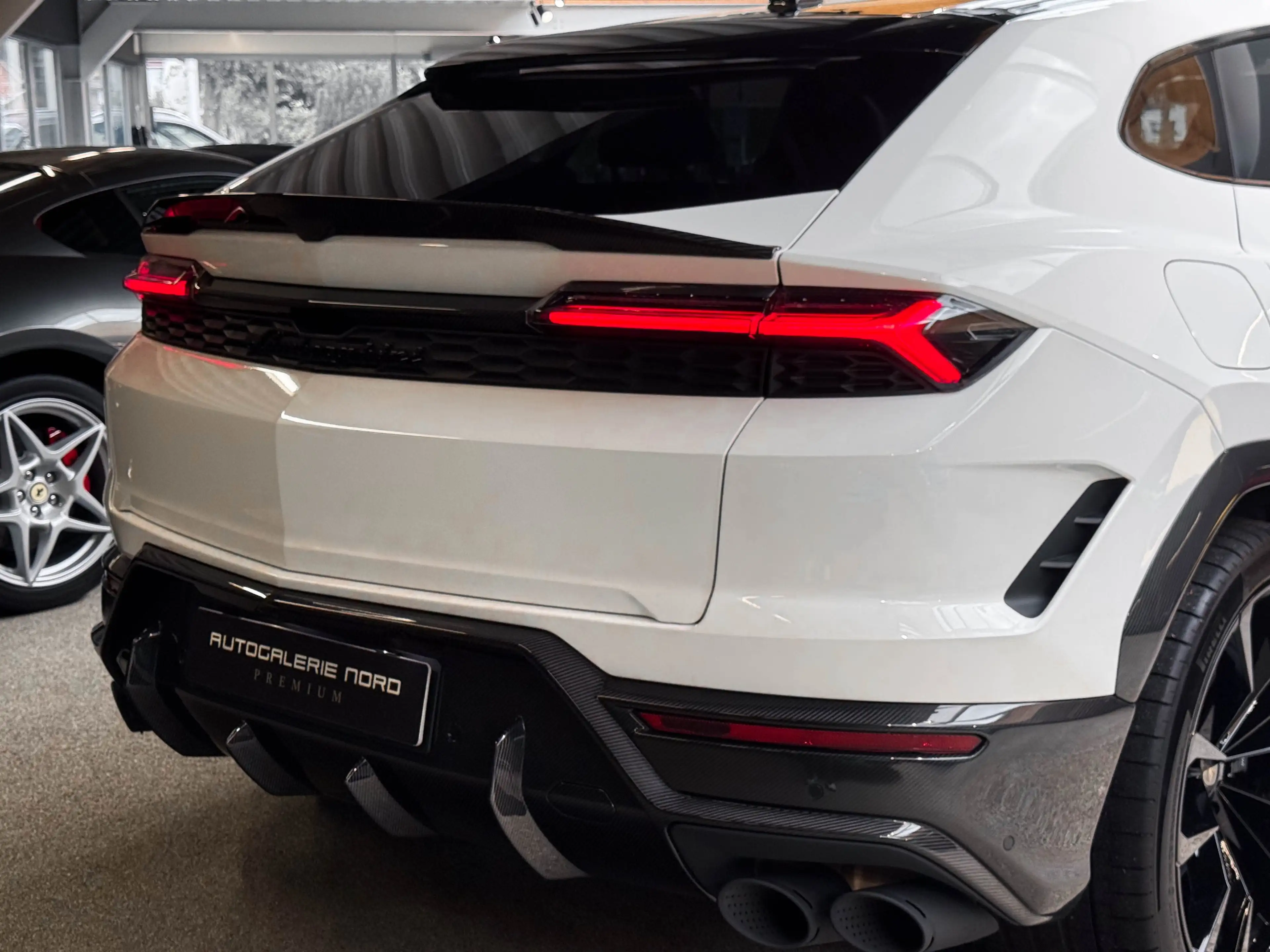 Lamborghini Urus SE Full Carbon+Massage+HUD+B&O 3D+ LP 376k€ — photo 13