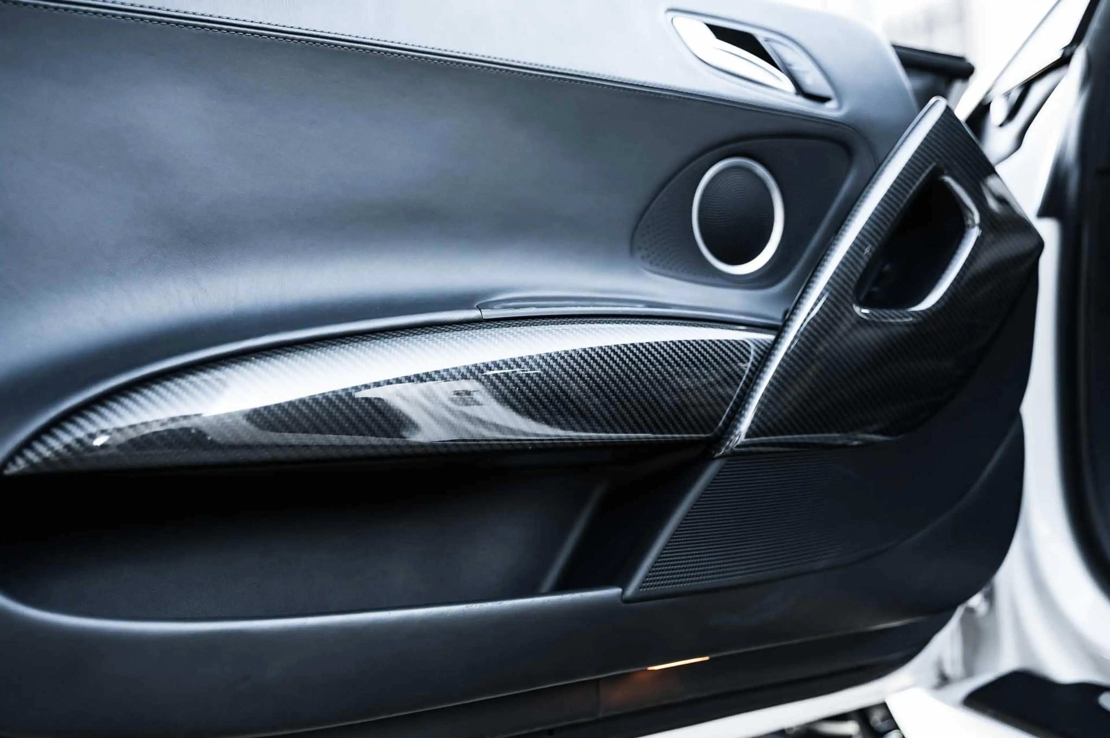 Audi R8 R8 4.2i V8 /QUATTRO / R-TRONIC /CUP SEATS / CARBON — photo 14