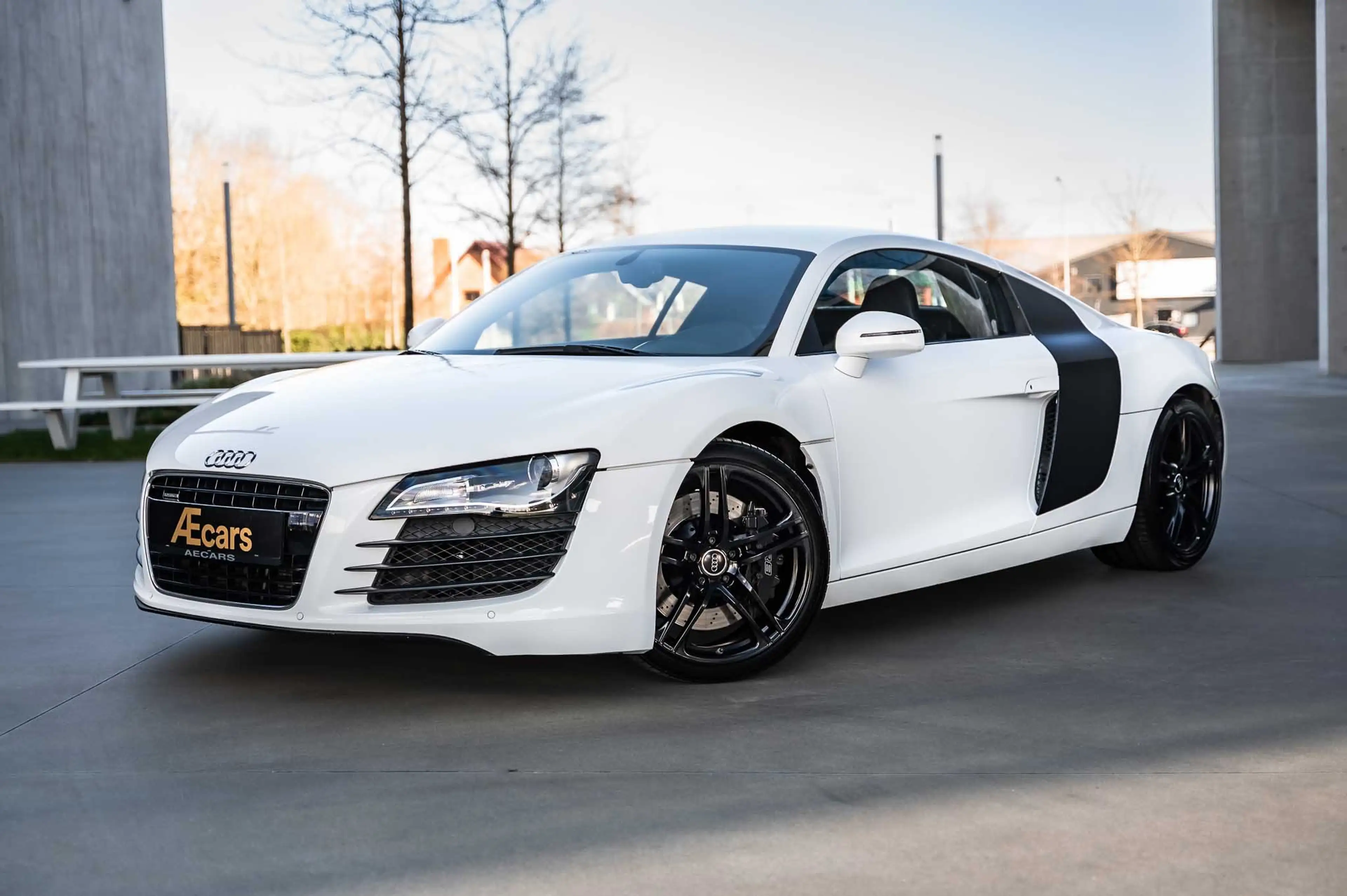 Audi R8 R8 4.2i V8 /QUATTRO / R-TRONIC /CUP SEATS / CARBON — photo 4