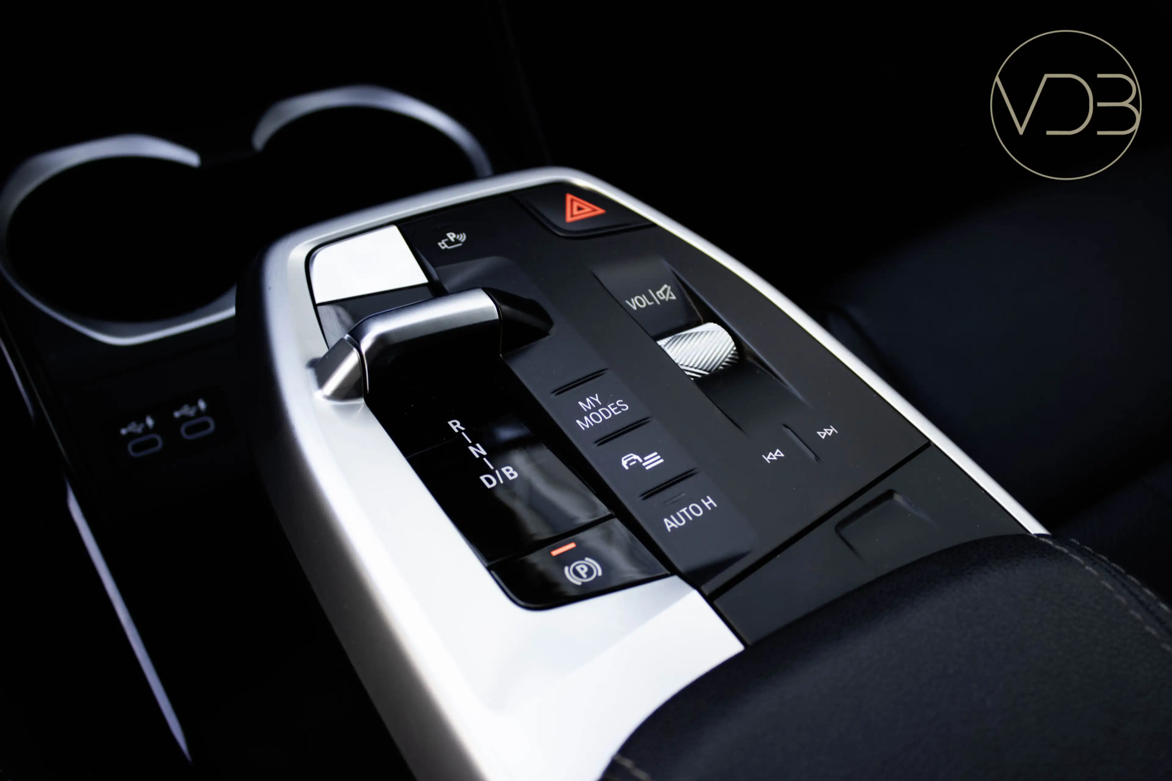 BMW iX1 xDrive30 SOH 94% Launch Edition 67 kWh Origineel N — photo 12