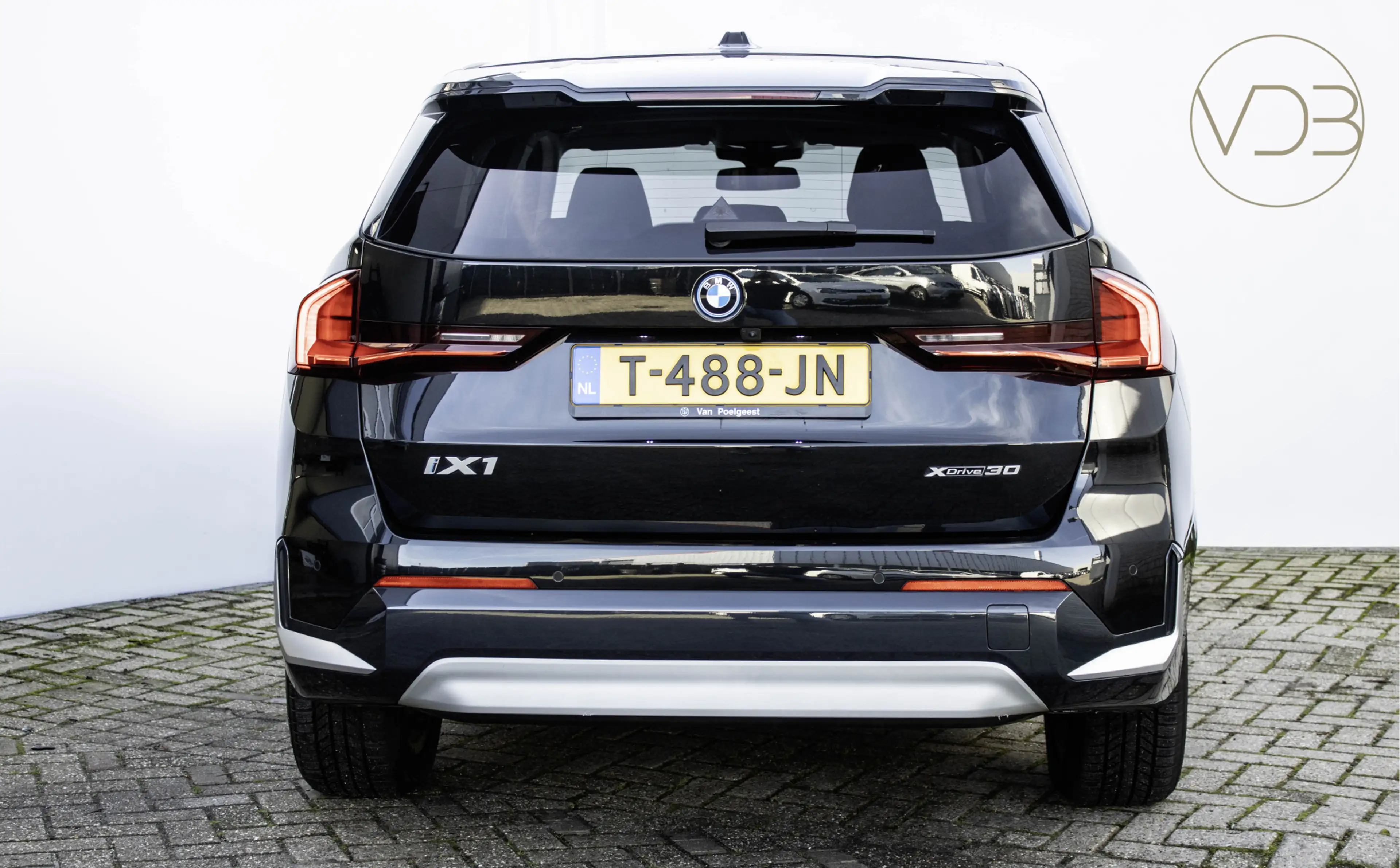 BMW iX1 xDrive30 SOH 94% Launch Edition 67 kWh Origineel N — photo 4