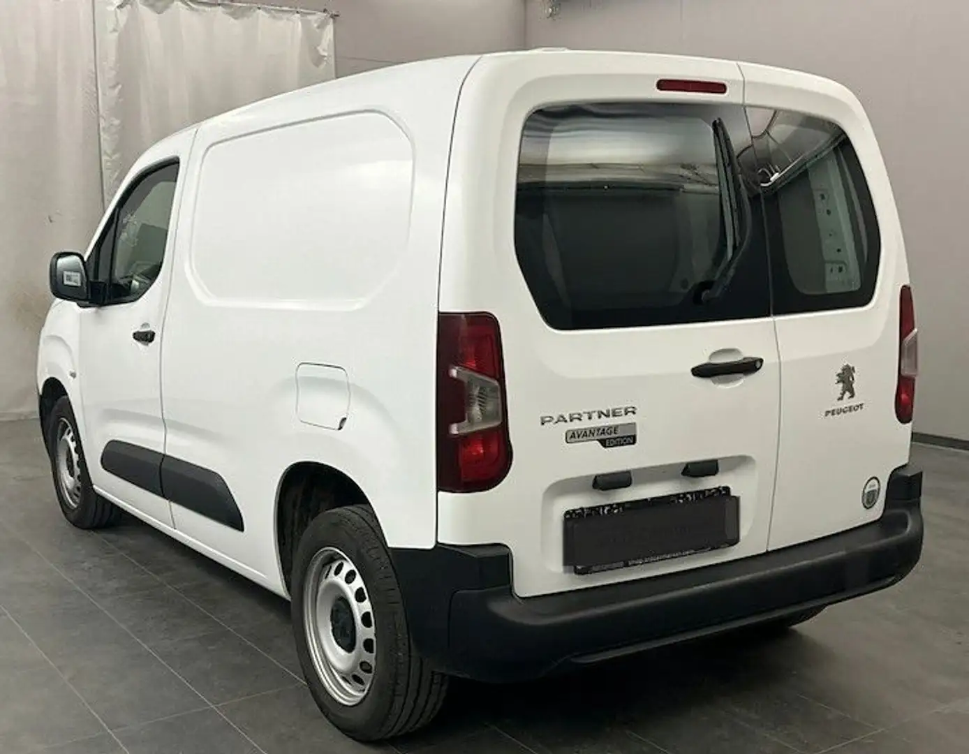 Peugeot Partner Premium L1 # incl. 19 % Mwst. Weiß - 2