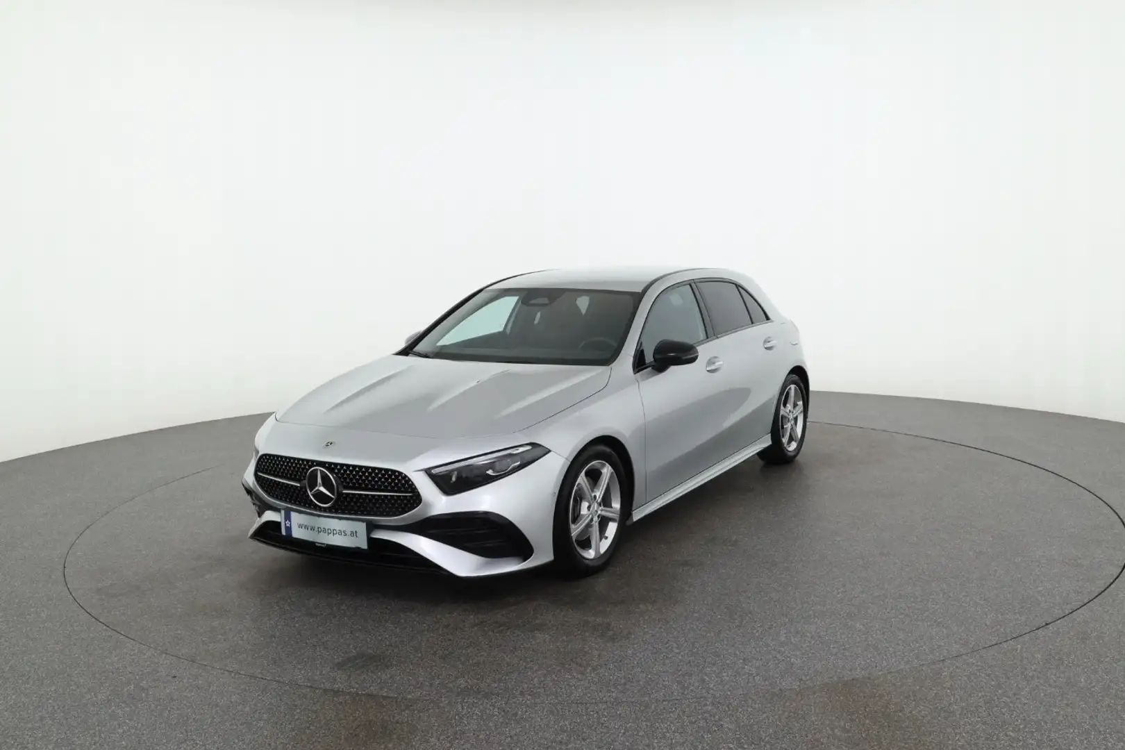 Mercedes-Benz A 180 Kompaktlimousine Wide LED Cam Navi AUT PTS Argent - 1