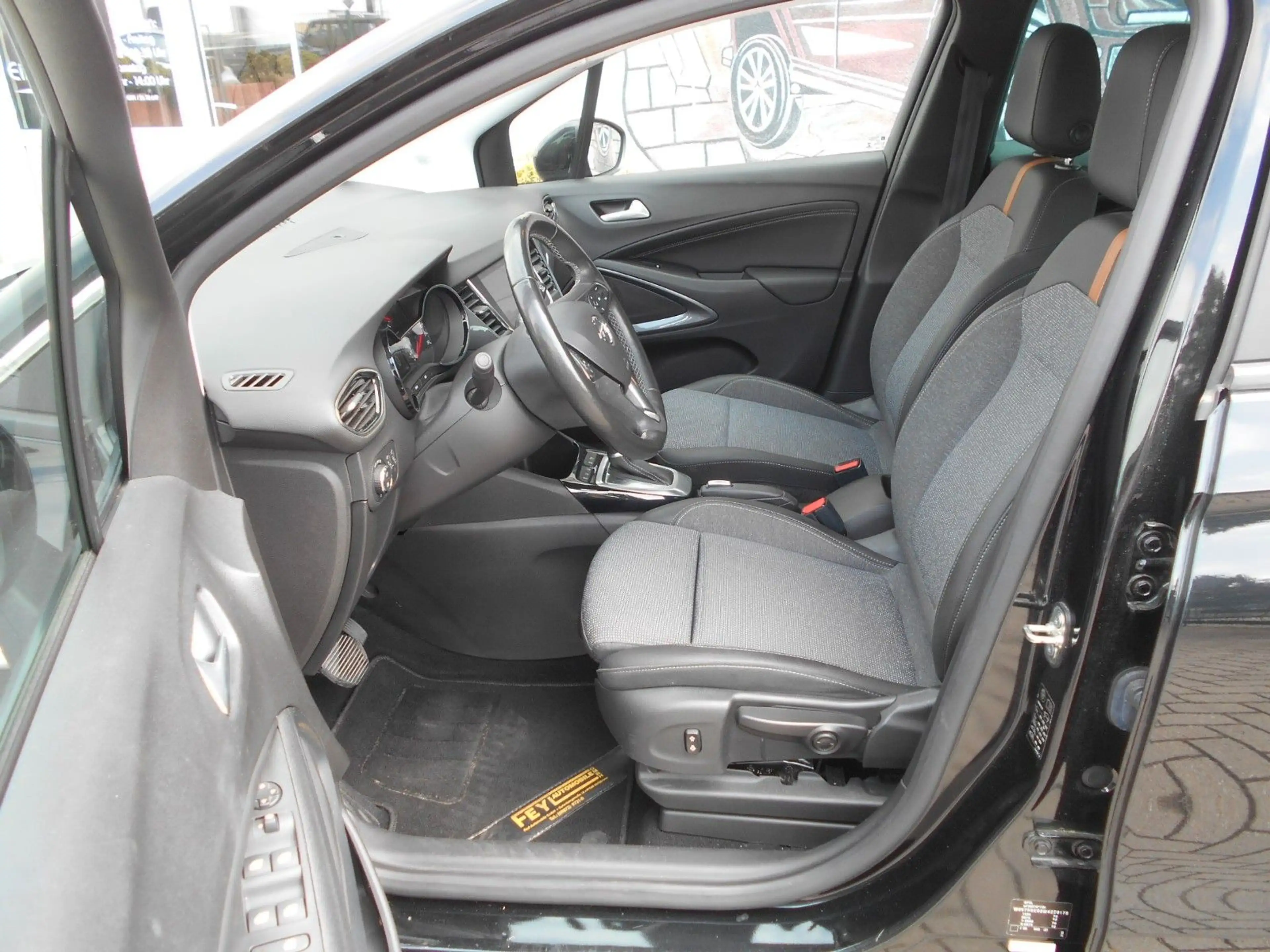 Opel Crossland X Crossland 1.2 Turbo Elegance KEYLESS/NAVI/LEDER — photo 8