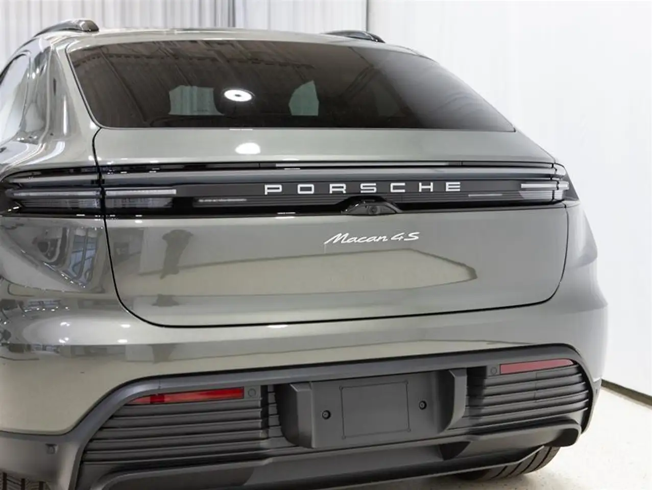 Porsche Macan снимка Porsche Macan