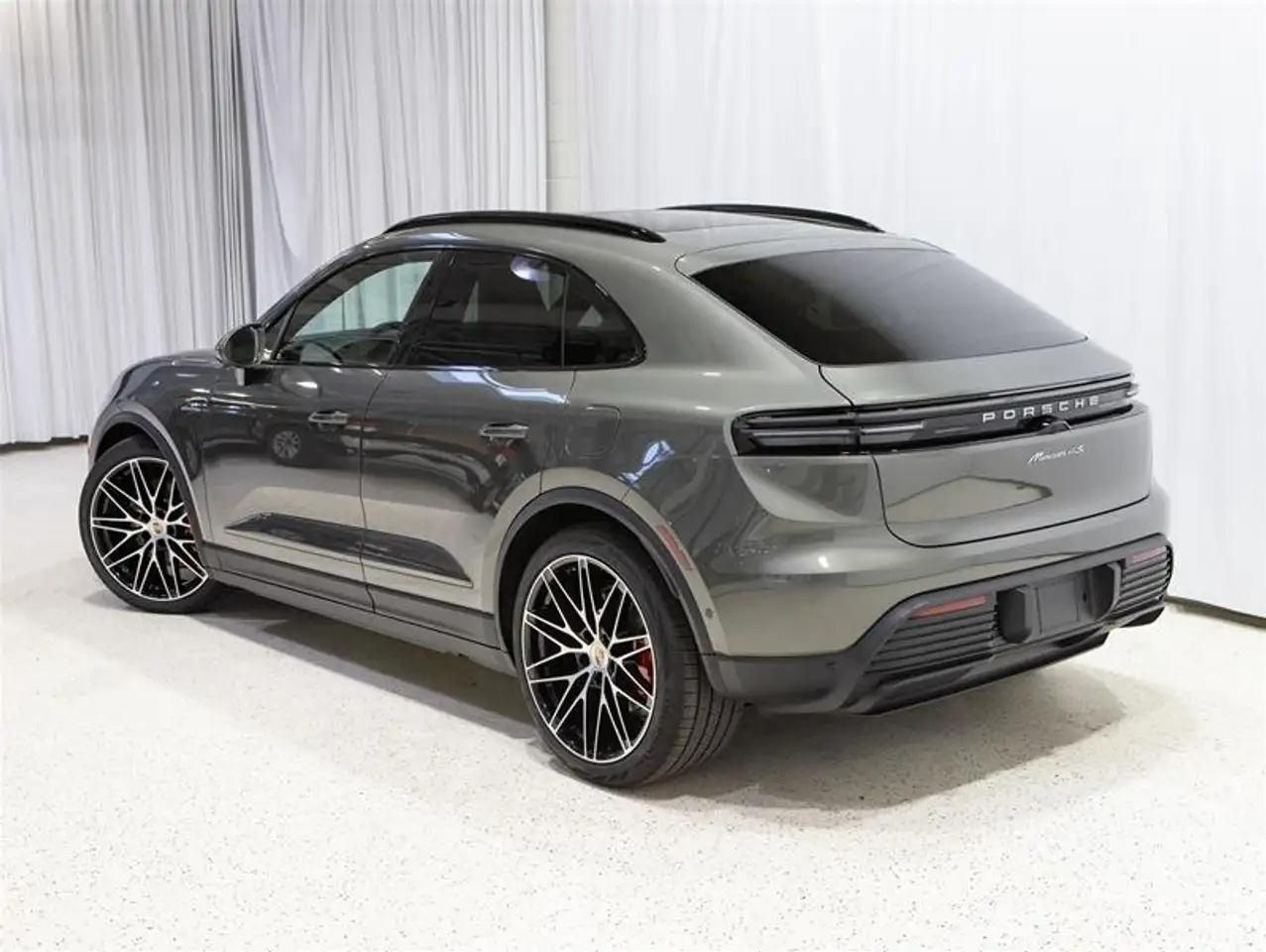 Porsche Macan снимка Porsche Macan