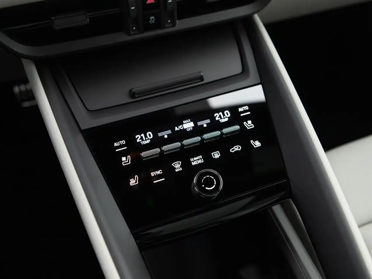 Porsche Macan снимка Porsche Macan