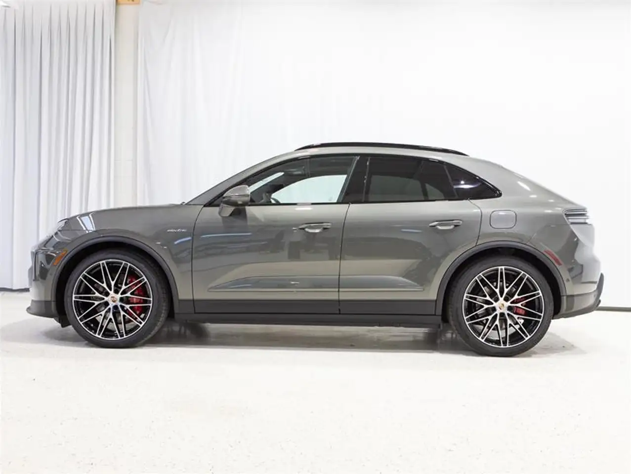 Porsche Macan снимка Porsche Macan