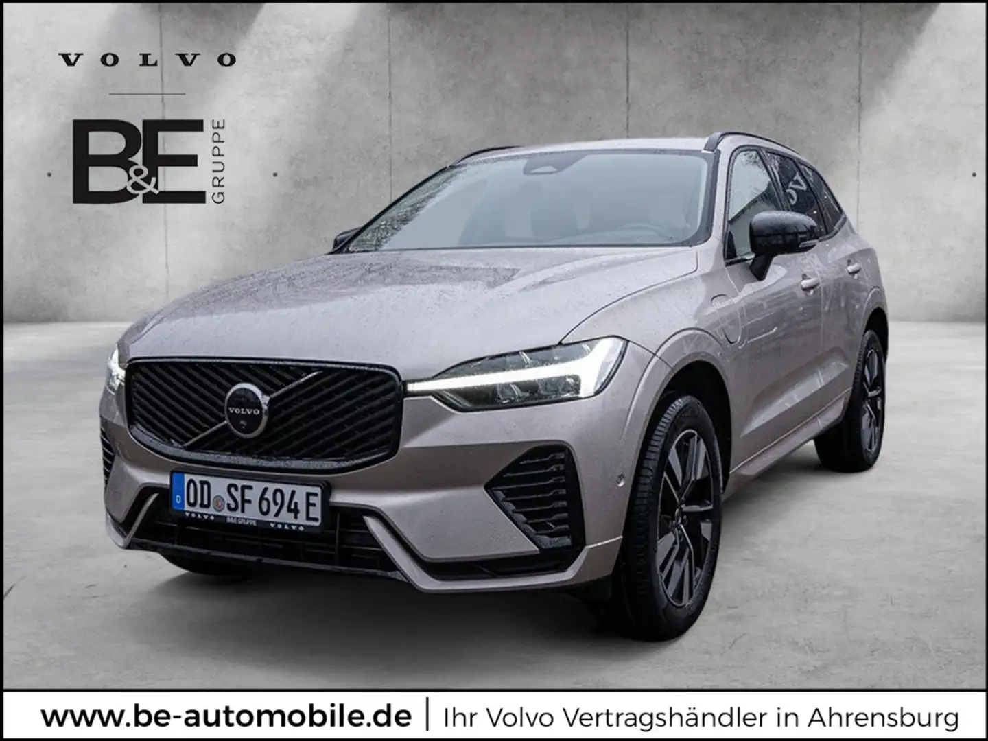 Volvo XC60 T8 AWD Recharge Plus Dark 360° ACC Beige - 1
