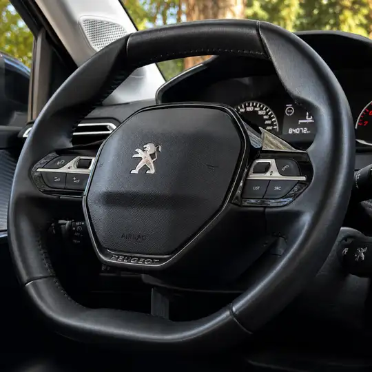 Peugeot 208 2022, foto 16