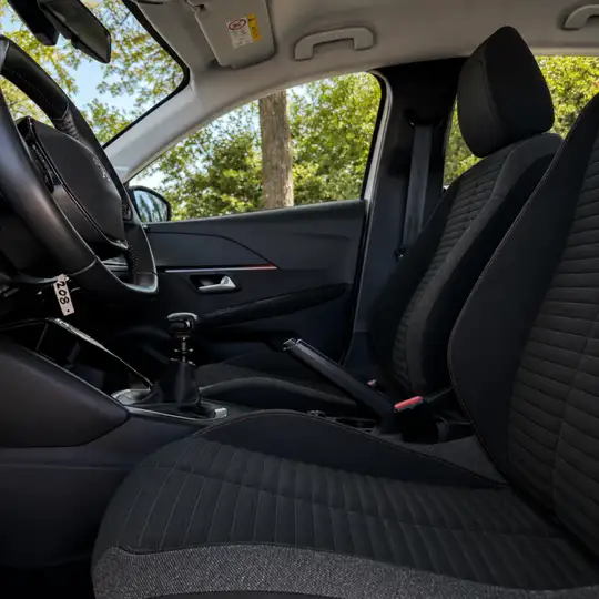 Peugeot 208 2022, foto 8