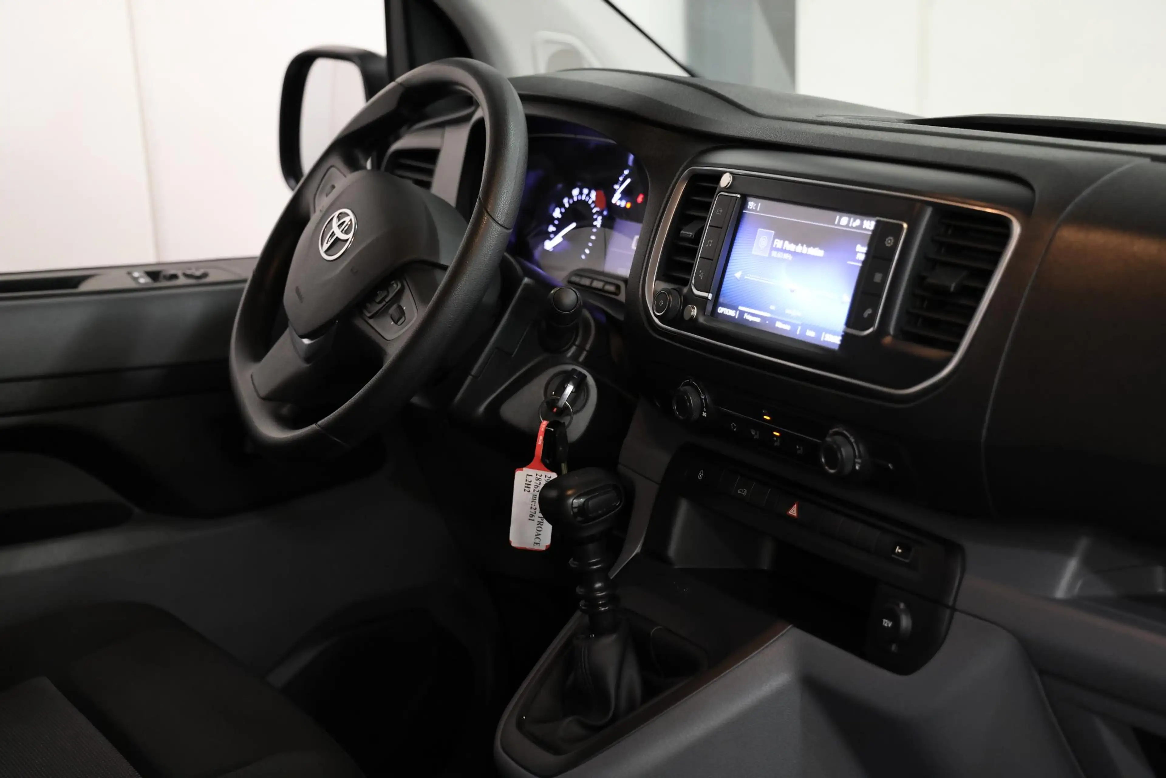 Toyota Proace Worker 1.5 D-4D L2H1 CARPLAY PDC AIRCO — photo 8
