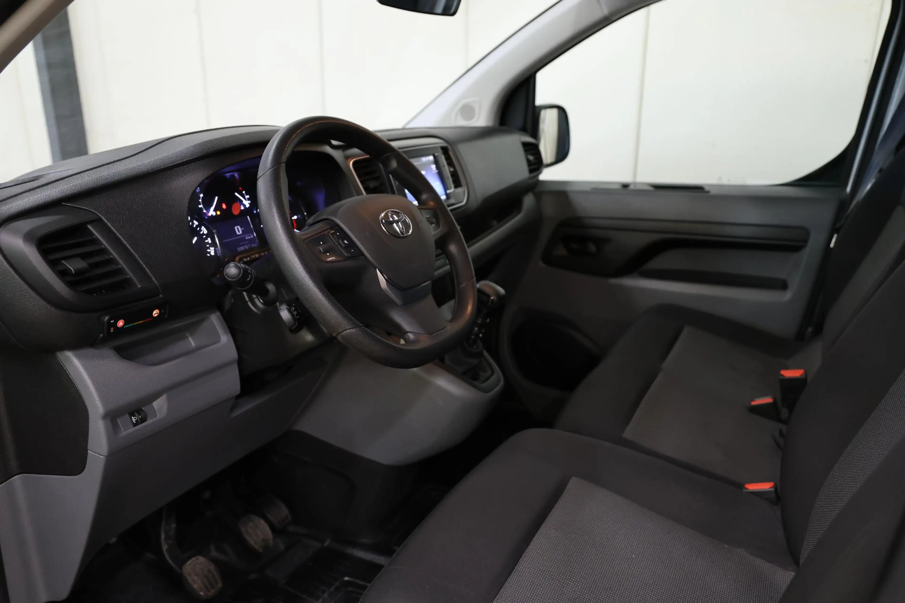 Toyota Proace Worker 1.5 D-4D L2H1 CARPLAY PDC AIRCO — photo 7