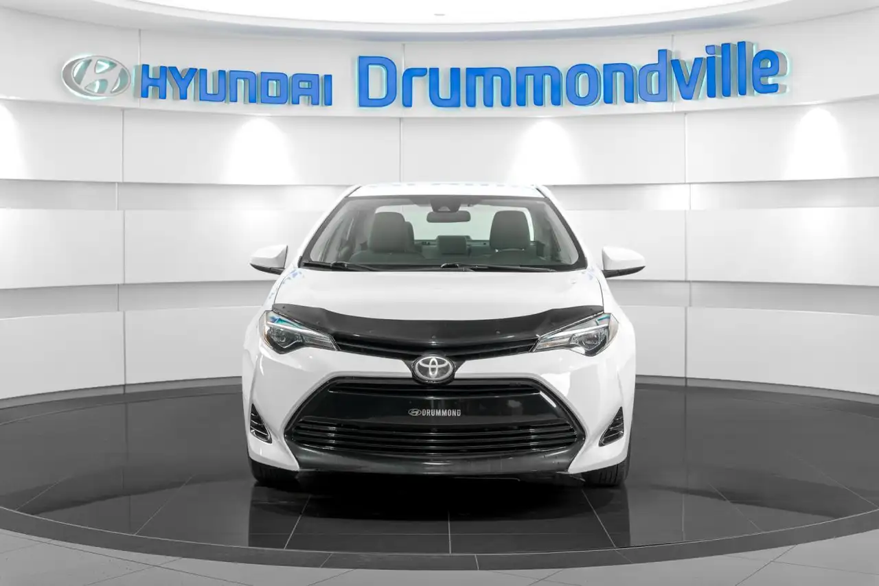 Toyota Corolla снимка Toyota Corolla