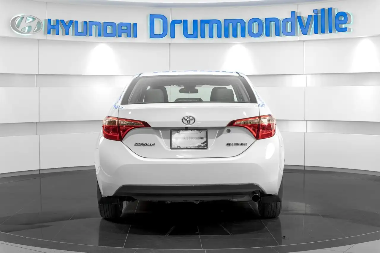 Toyota Corolla снимка Toyota Corolla