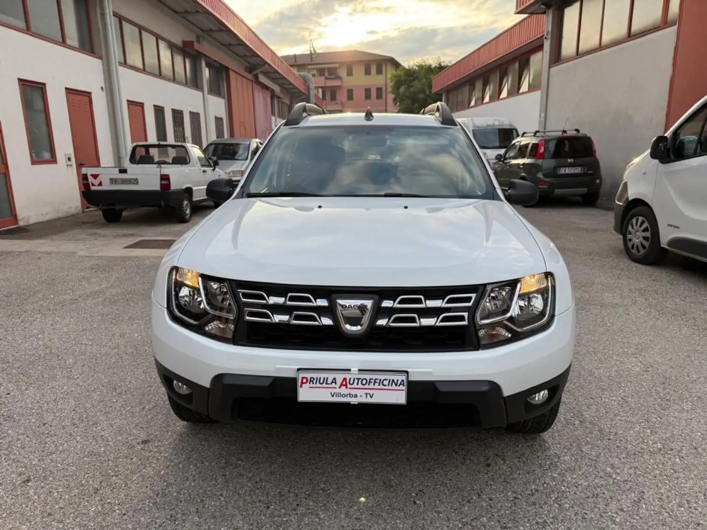 Dacia Duster 1.6 115CV GPL Lauréate Grau - 2
