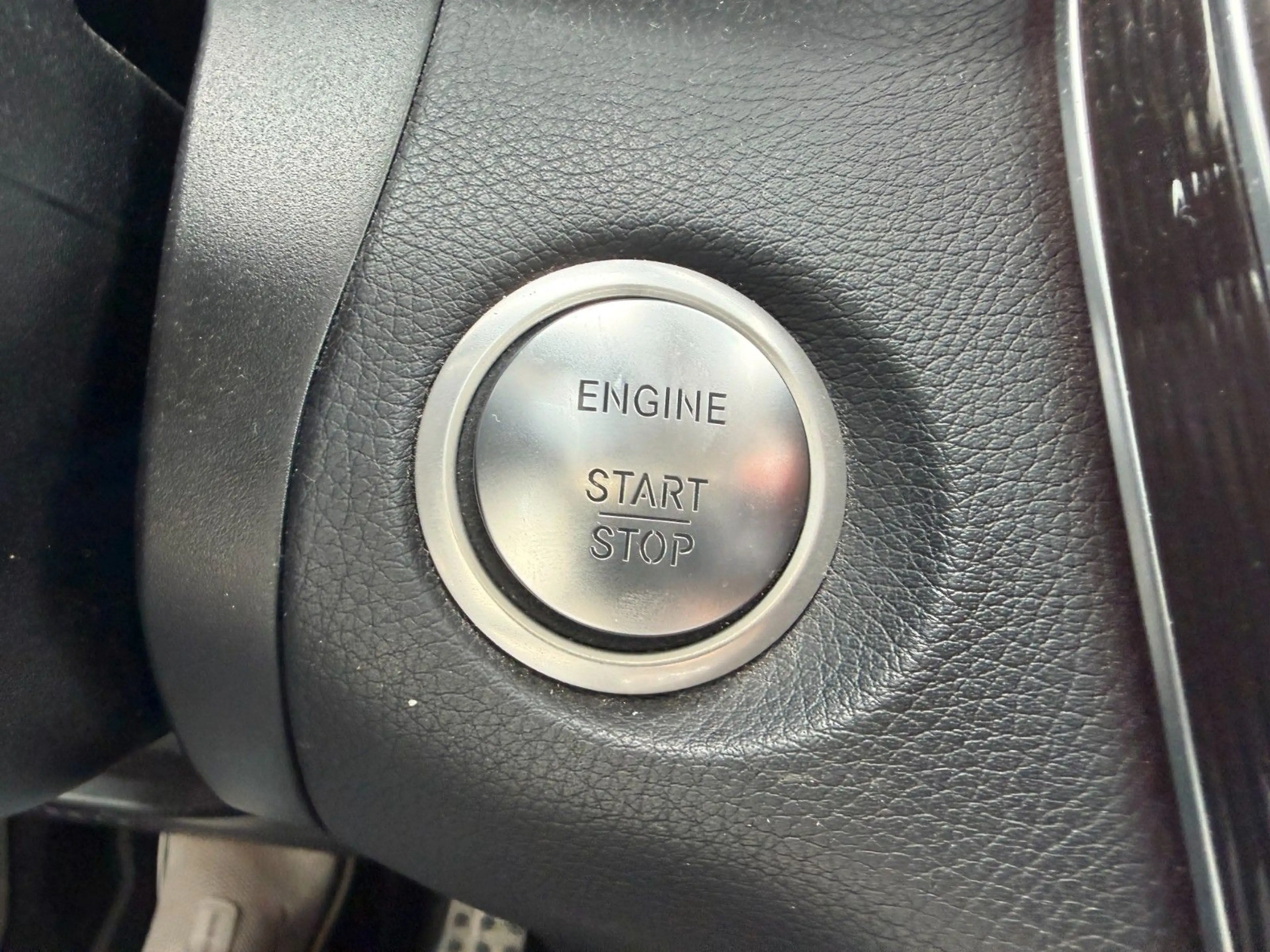 Mercedes-Benz GLC 250 d 4MATIC AMG Line Autom. — photo 13