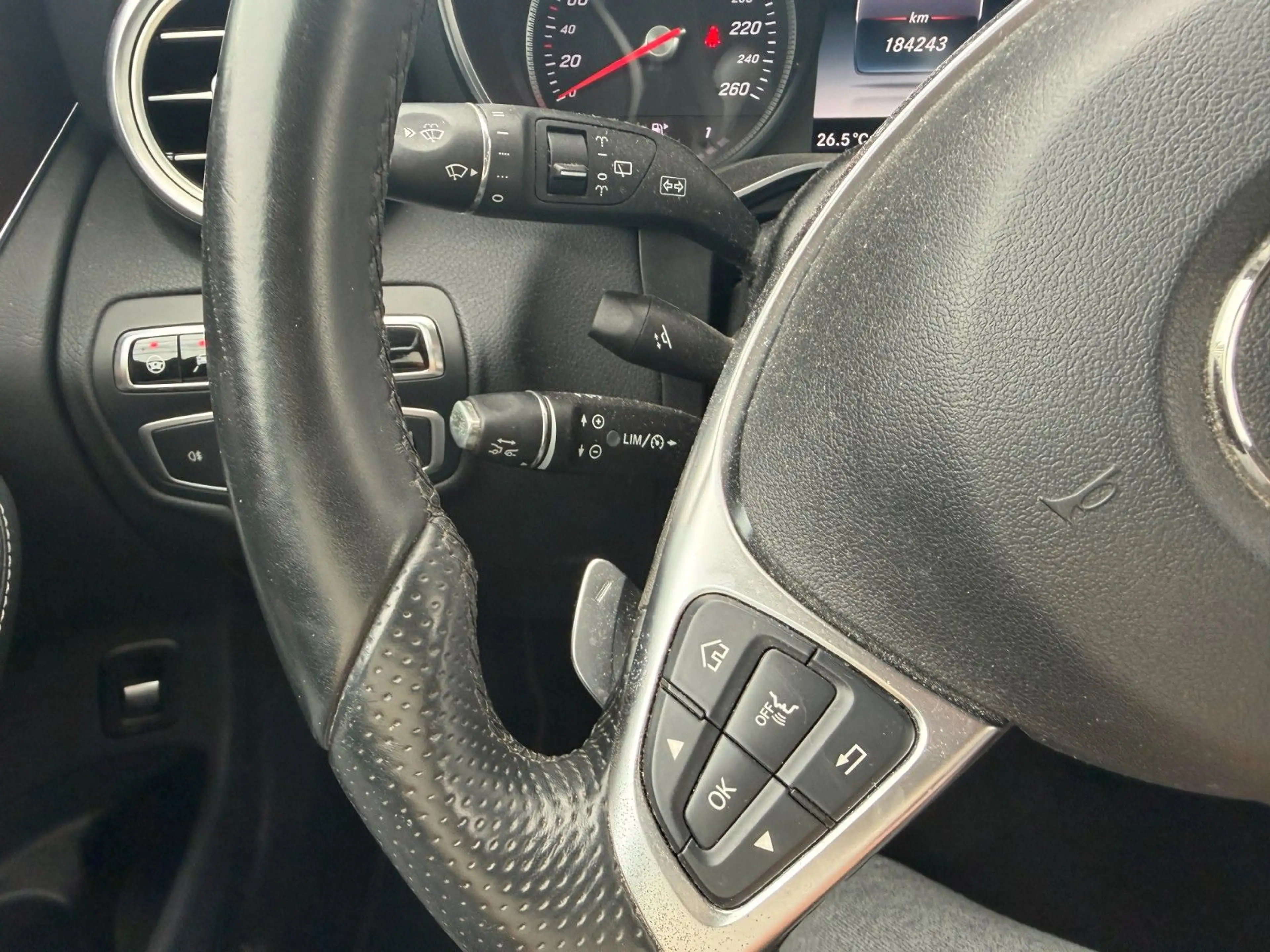 Mercedes-Benz GLC 250 d 4MATIC AMG Line Autom. — photo 12