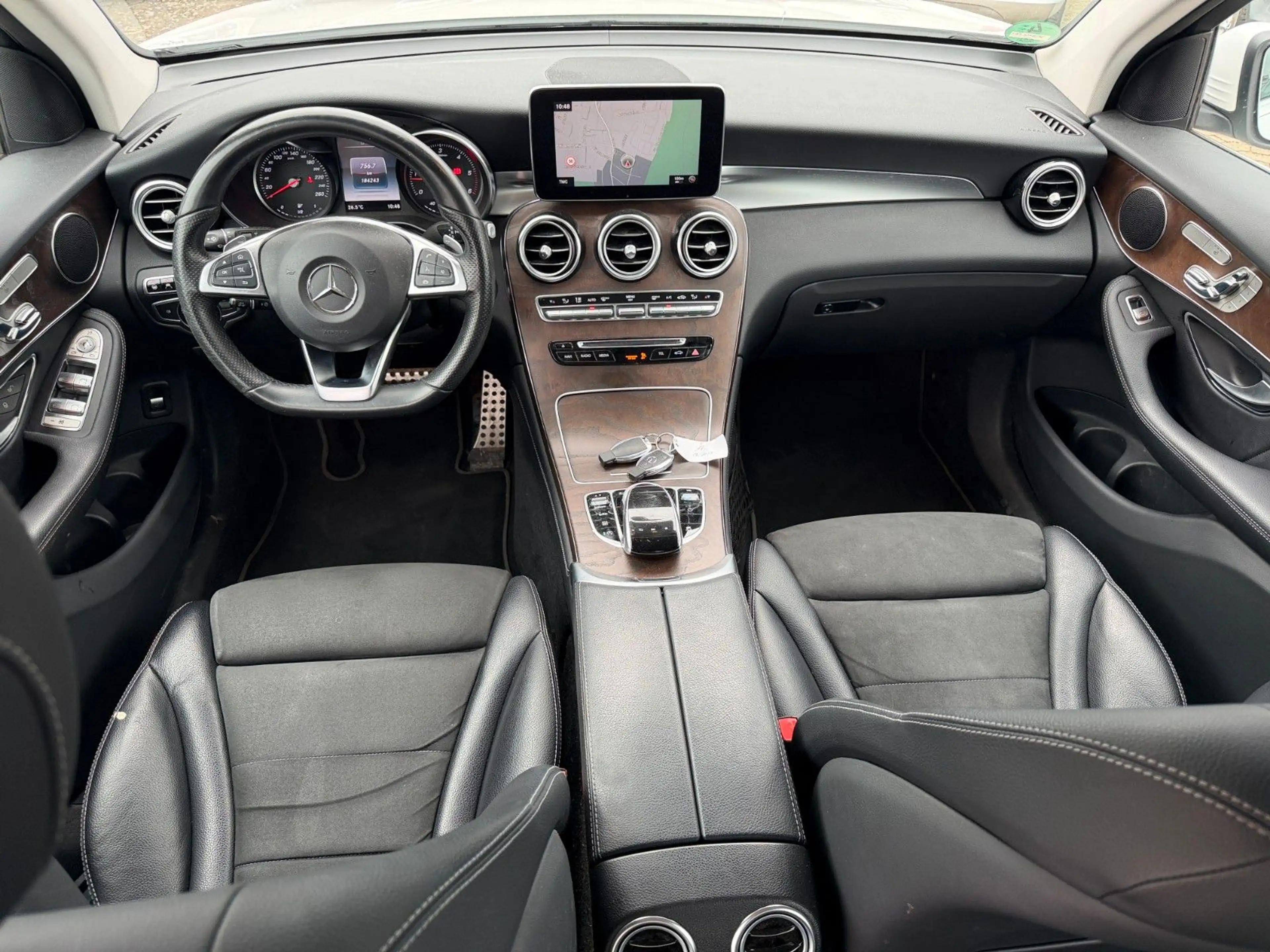 Mercedes-Benz GLC 250 d 4MATIC AMG Line Autom. — photo 8