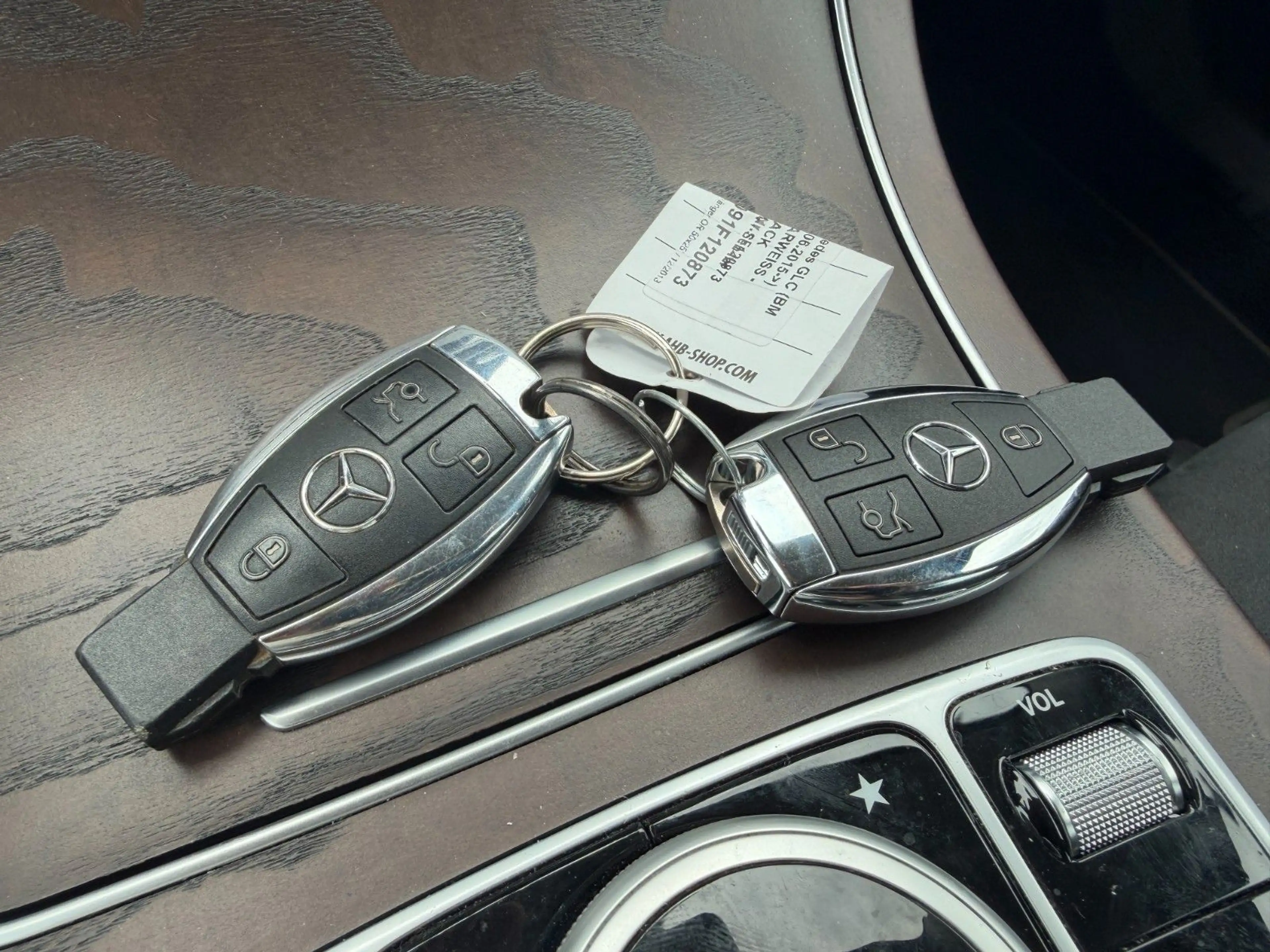Mercedes-Benz GLC 250 d 4MATIC AMG Line Autom. — photo 15