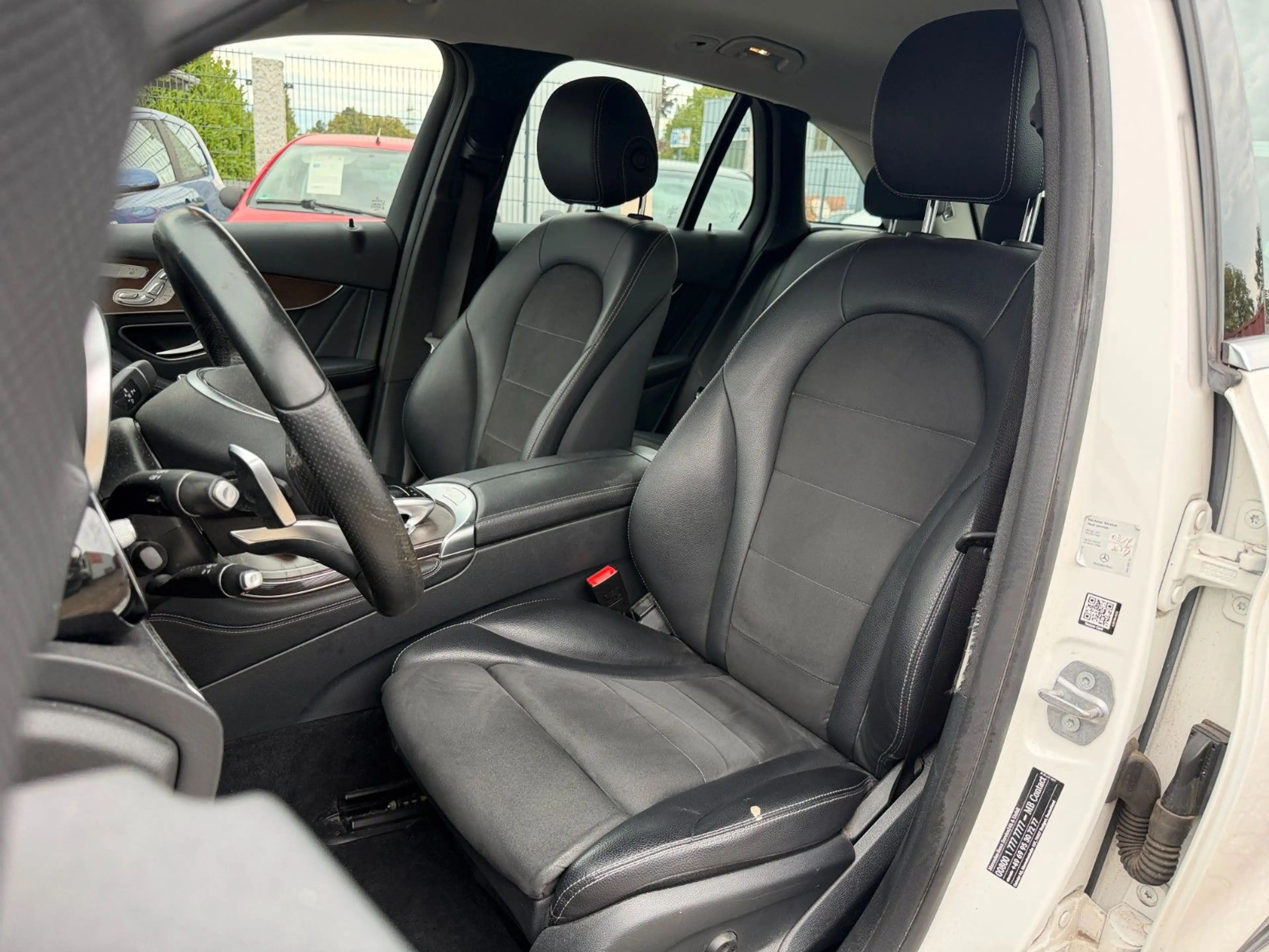Mercedes-Benz GLC 250 d 4MATIC AMG Line Autom. — photo 5