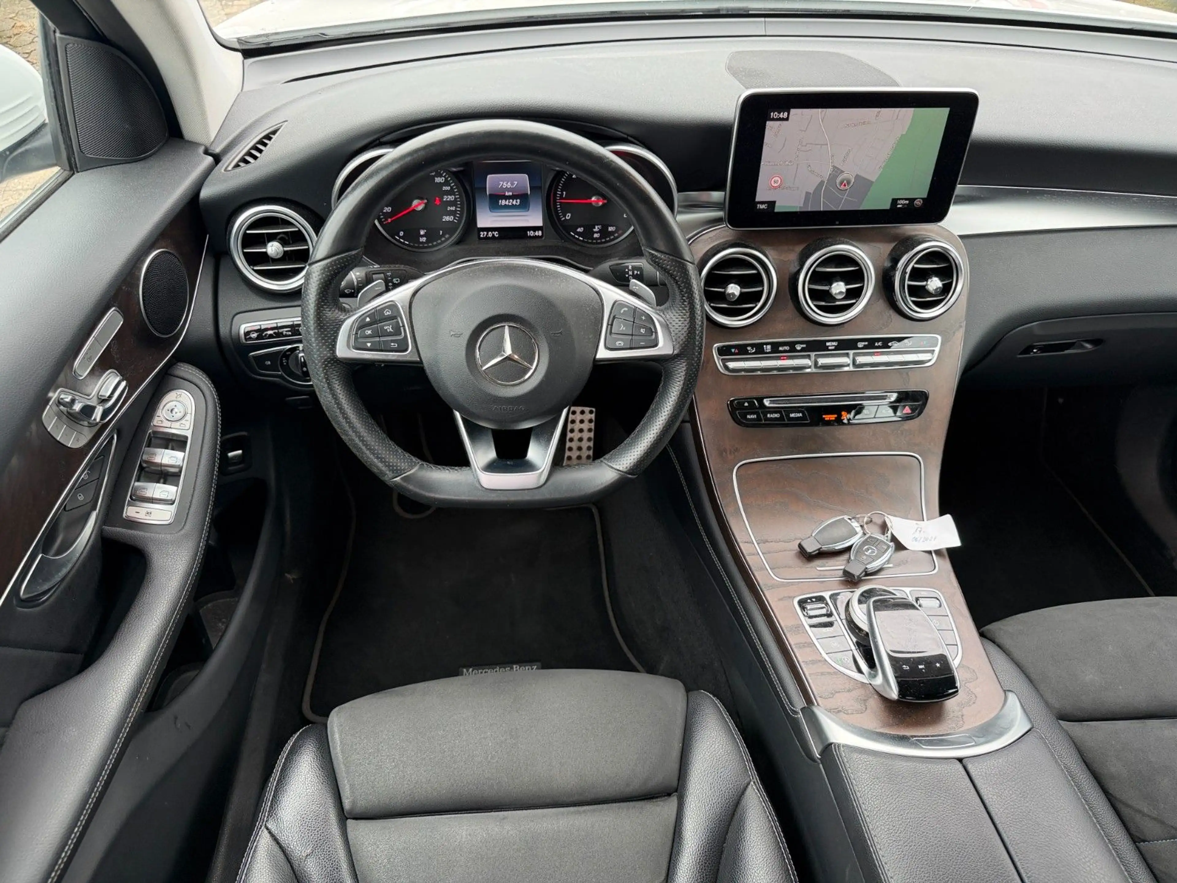 Mercedes-Benz GLC 250 d 4MATIC AMG Line Autom. — photo 9