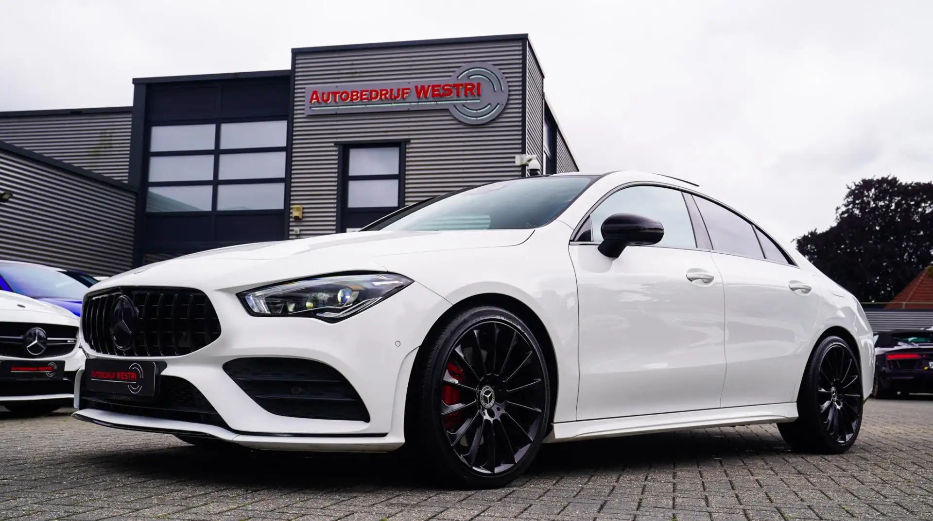 Mercedes-Benz CLA 220 Premium Plus | Pano | Achterruitrijcamera | Sfeerv Wit - 1